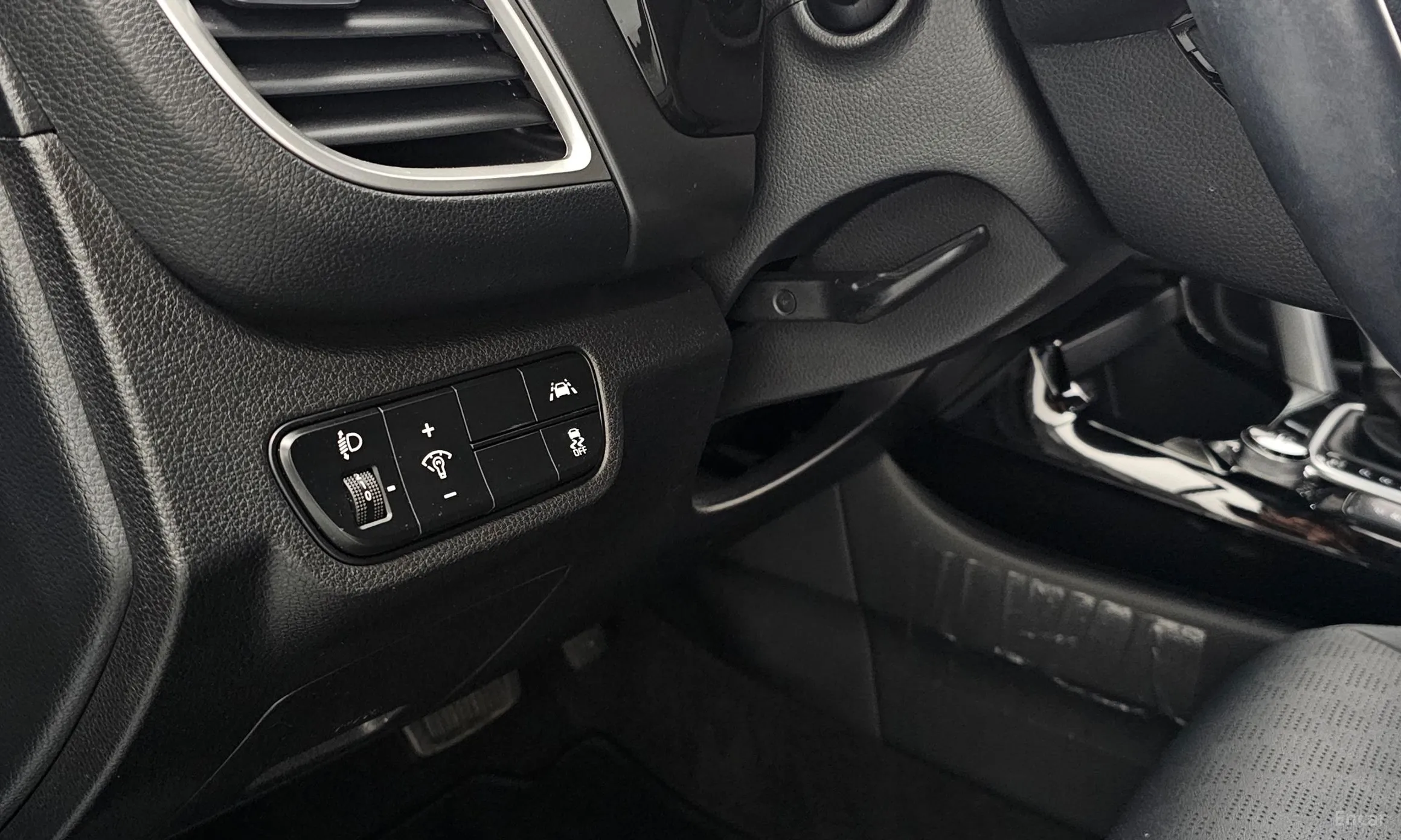 Kia Seltos превью 16