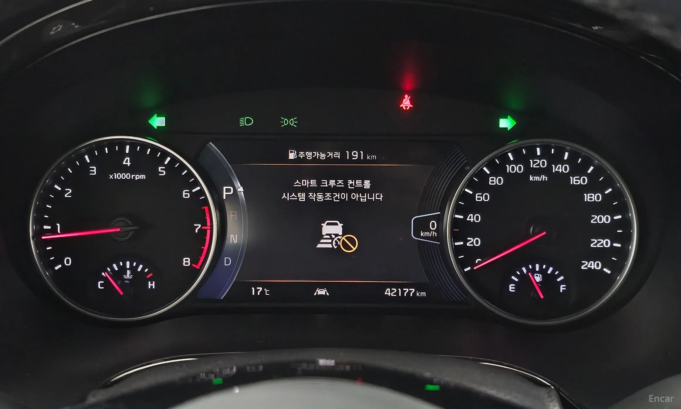 Kia Seltos превью 8