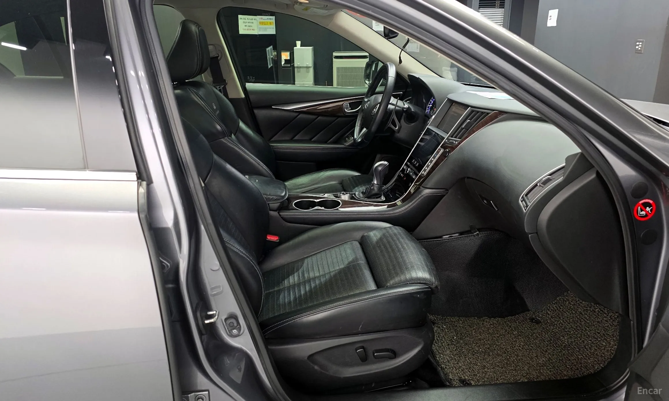 Infiniti Q50 превью 12