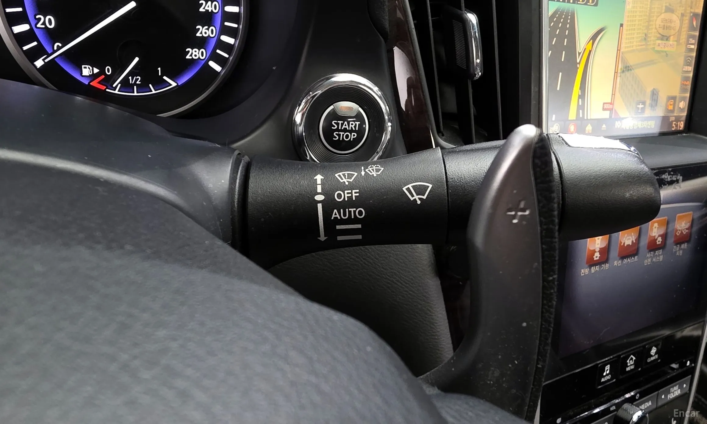 Infiniti Q50 превью 16