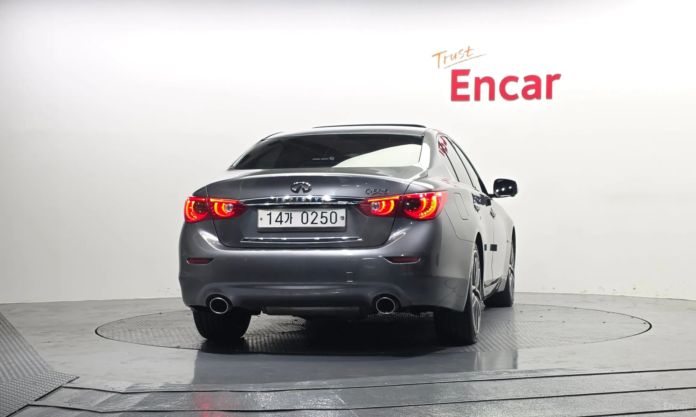 Infiniti Q50 превью 4