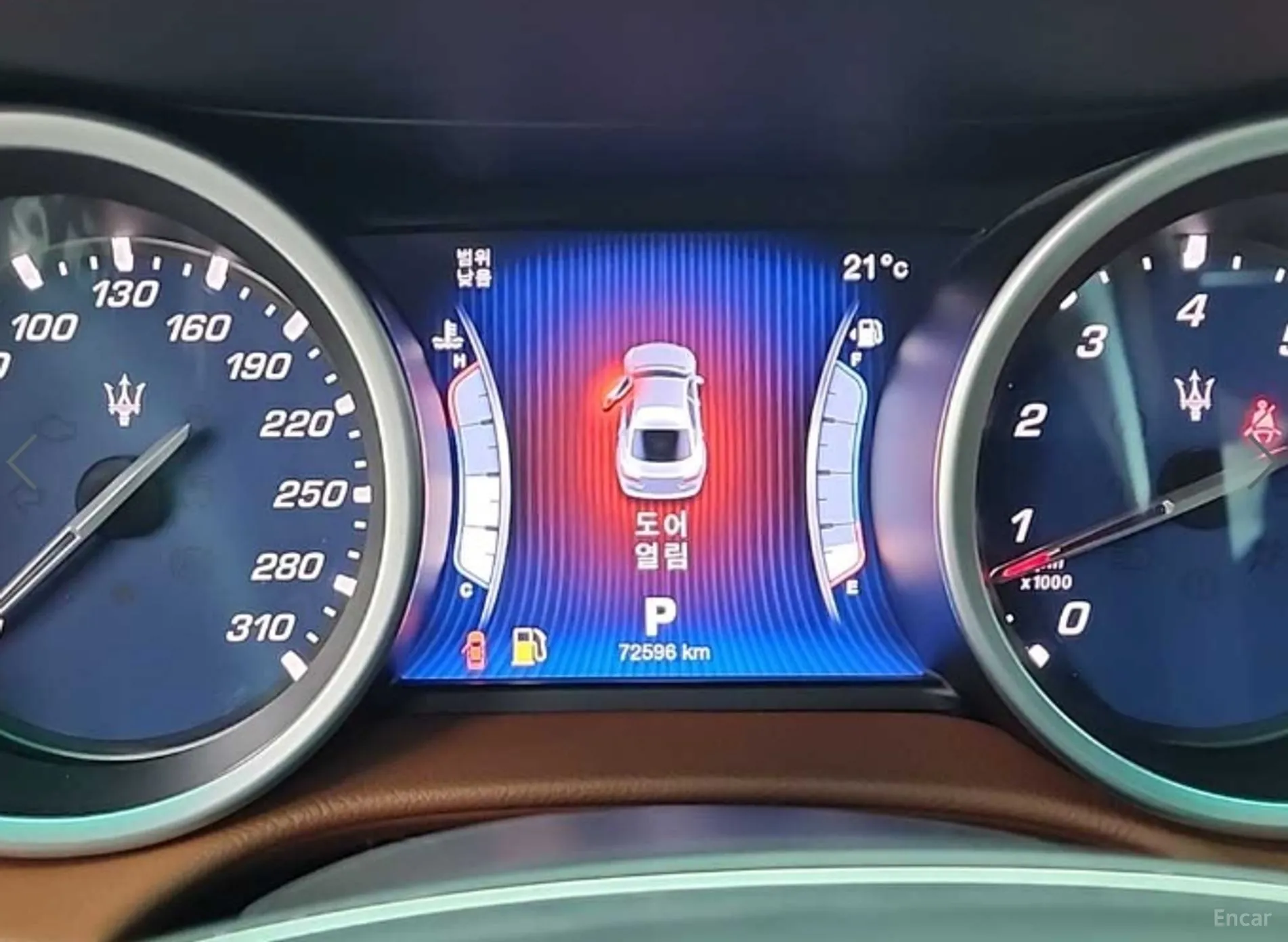 Maserati Ghibli превью 6