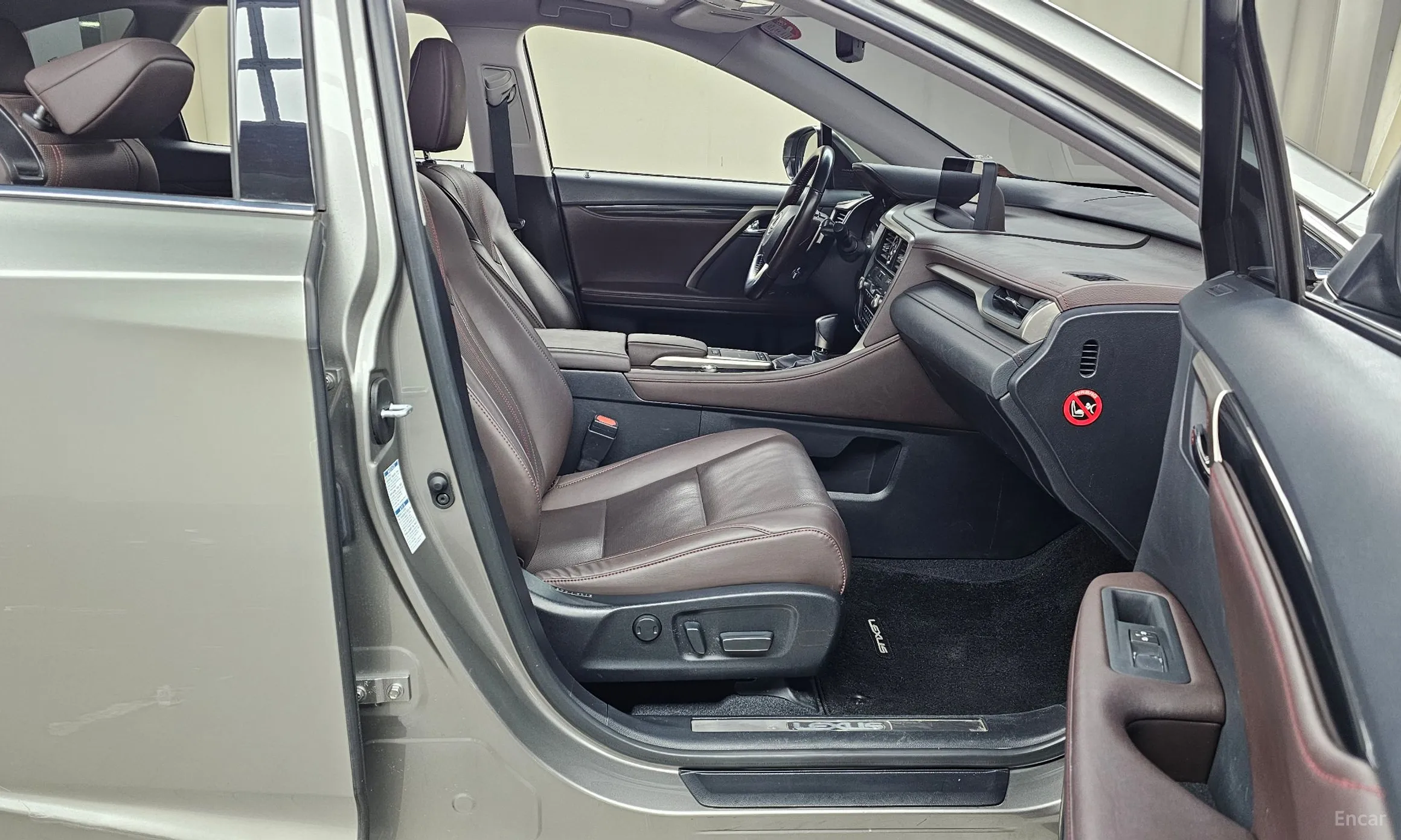 Lexus RX450hL 4th Generation превью 11