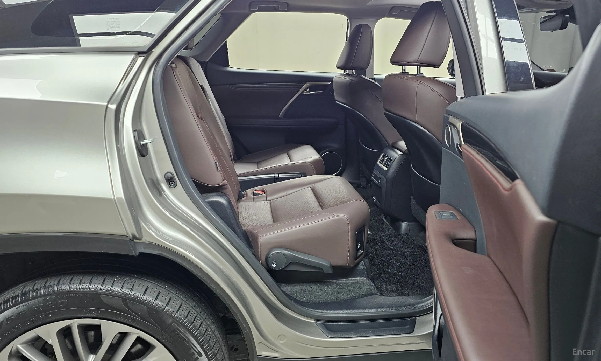 Lexus RX450hL 4th Generation превью 12