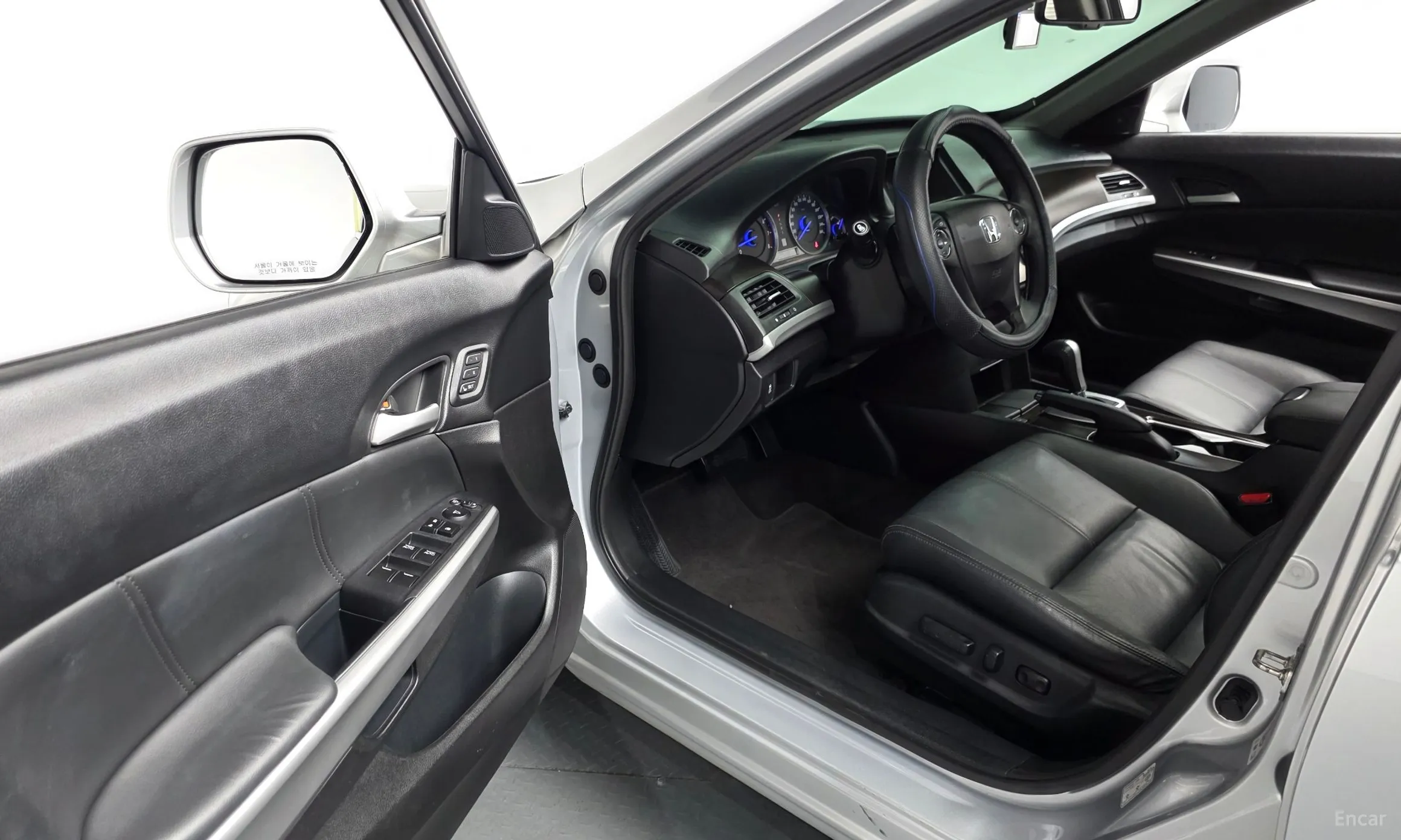Honda Crosstour превью 11