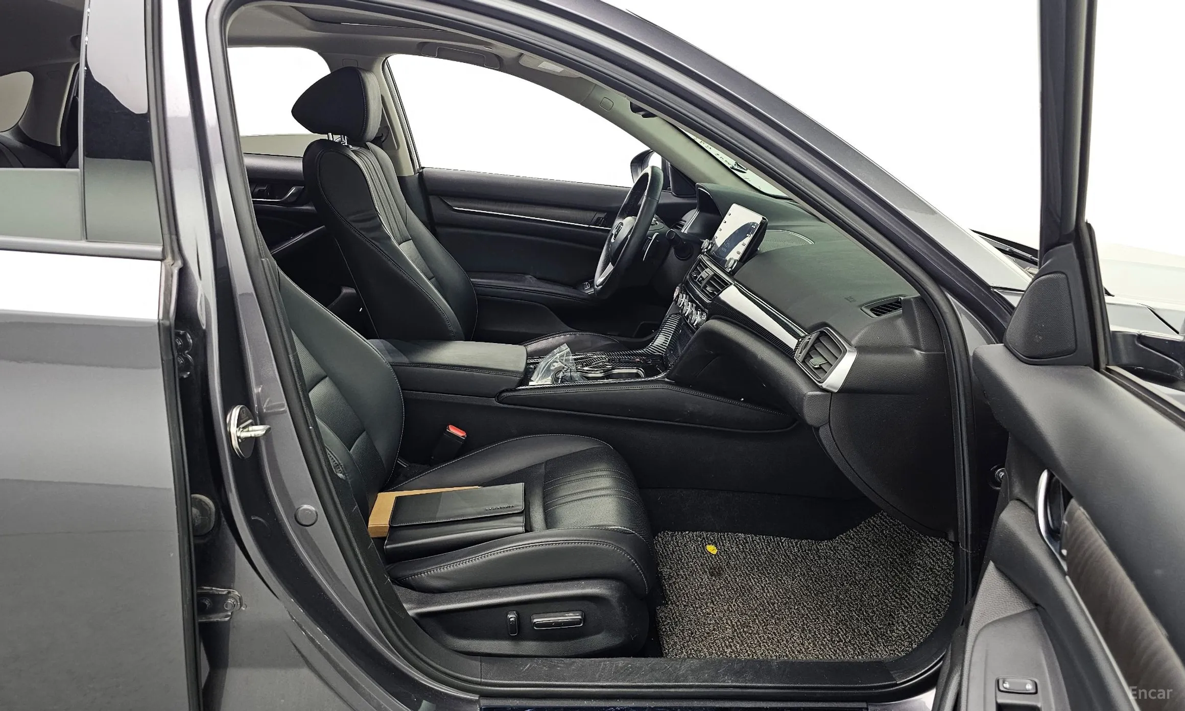 Honda Accord 10th Generation превью 11