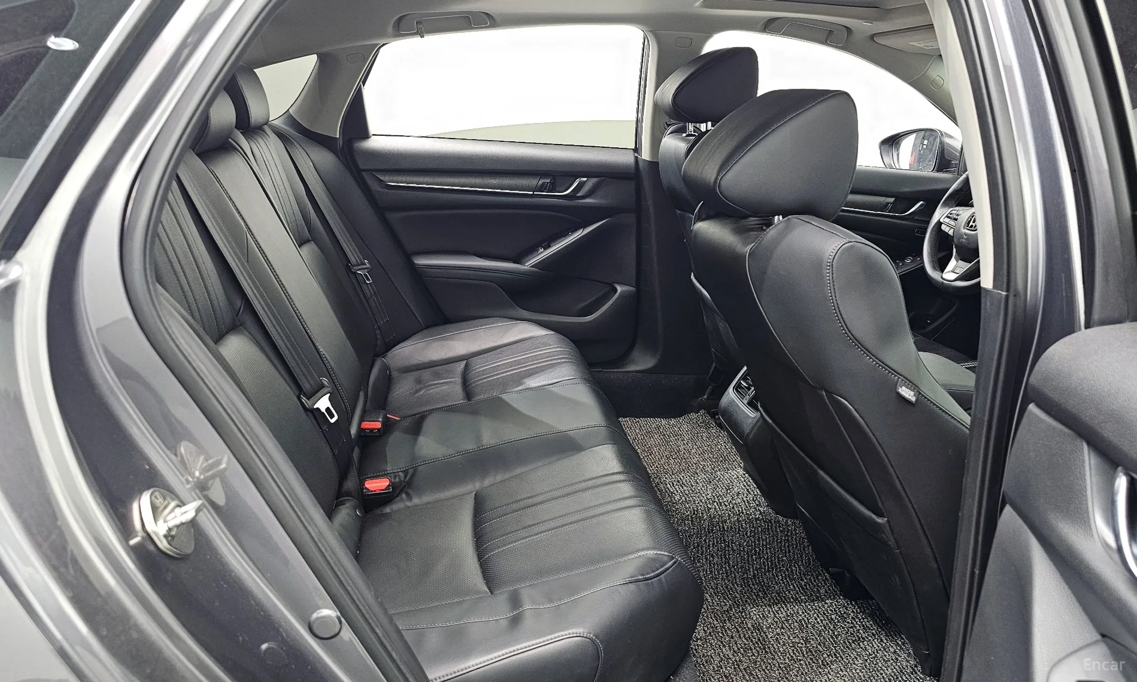 Honda Accord 10th Generation превью 12