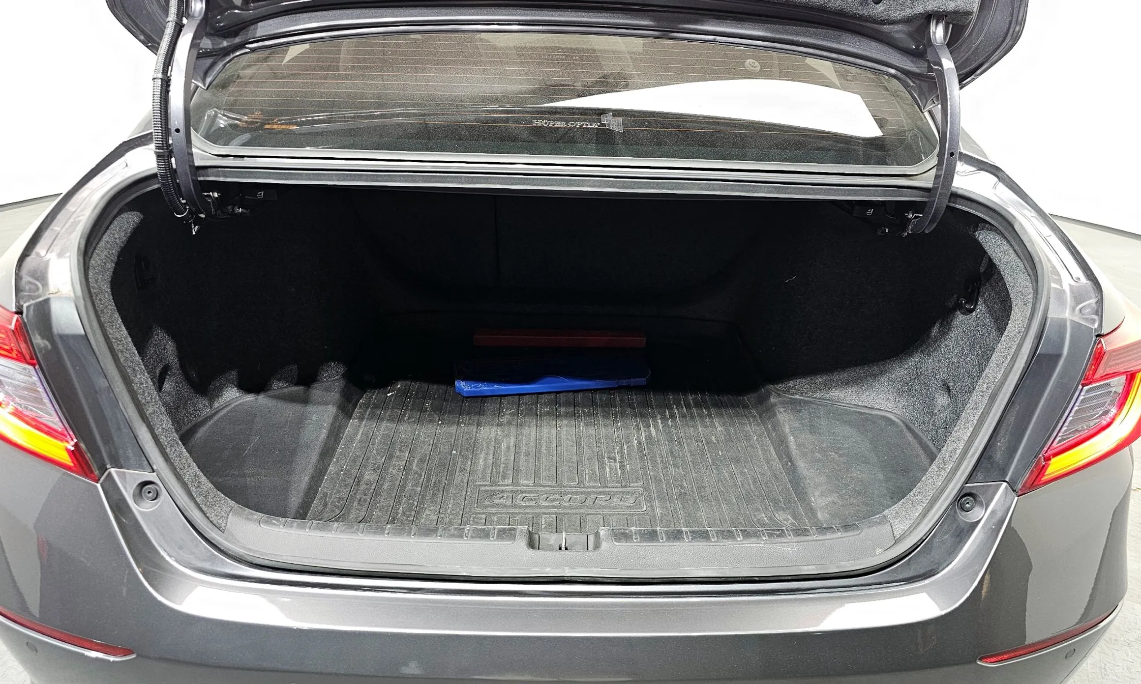 Honda Accord 10th Generation превью 20