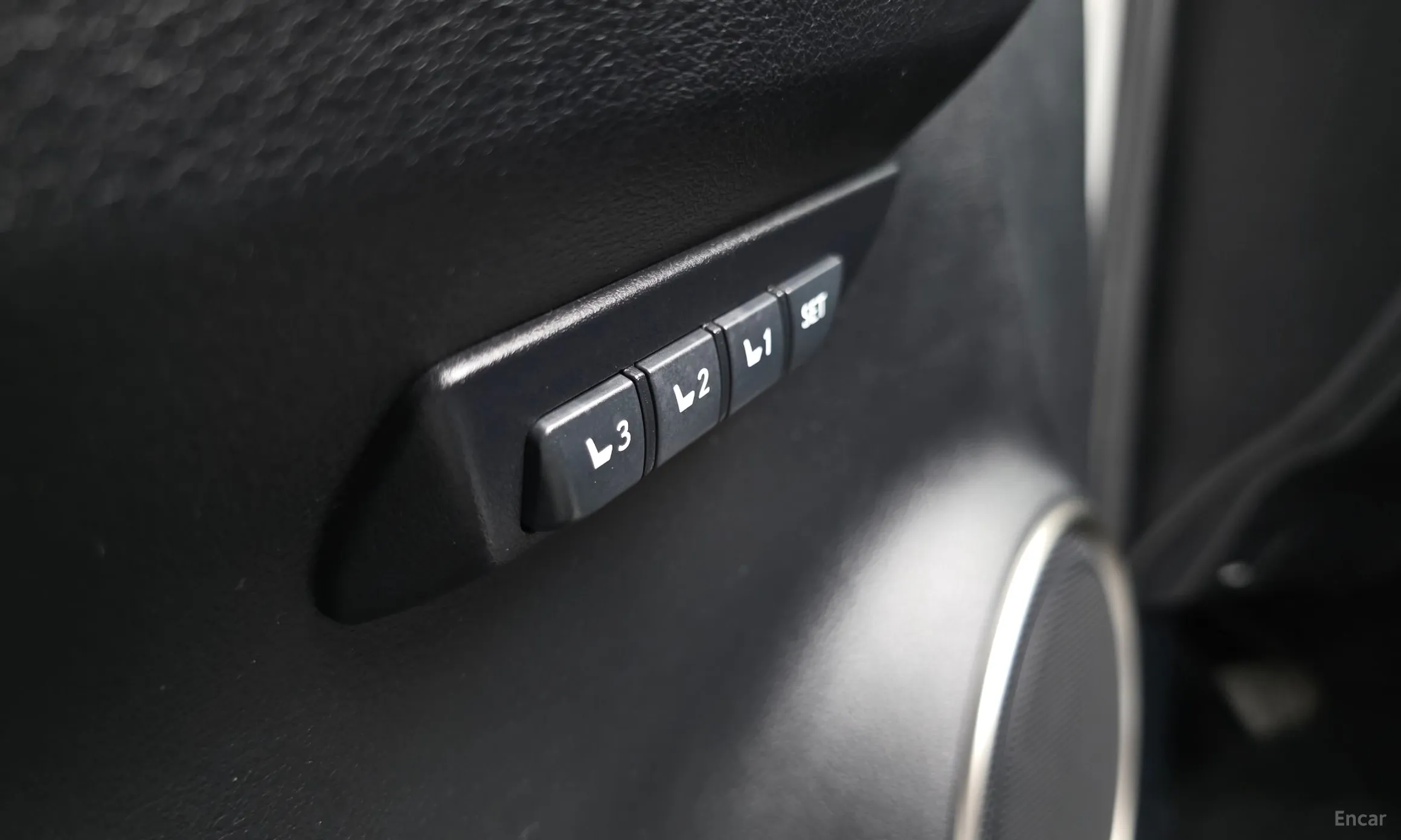 Lexus NX300h превью 18