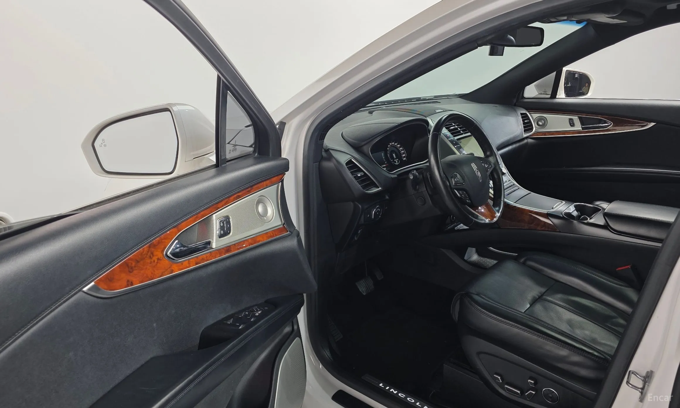 Lincoln MKX 2nd Generation превью 12