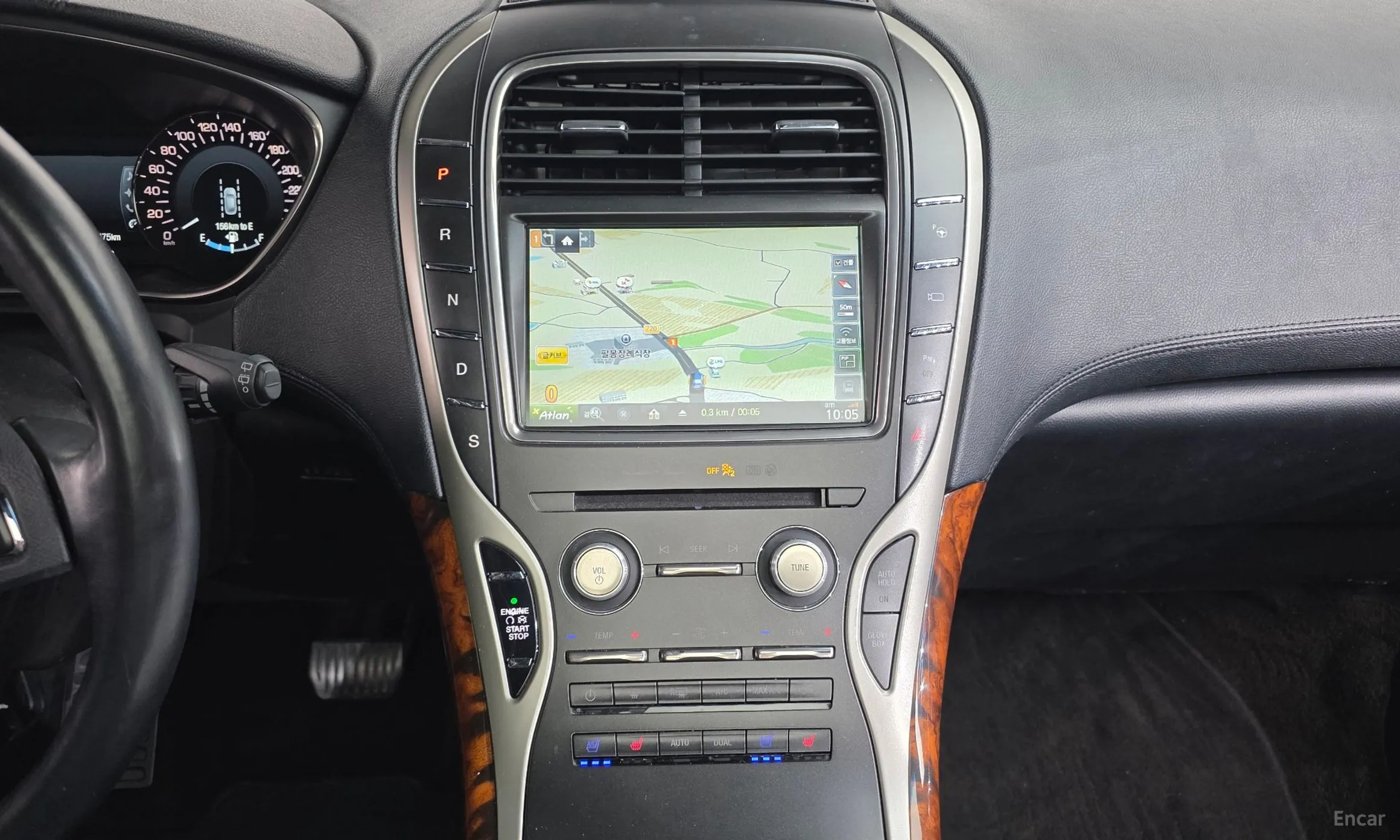 Lincoln MKX 2nd Generation превью 15