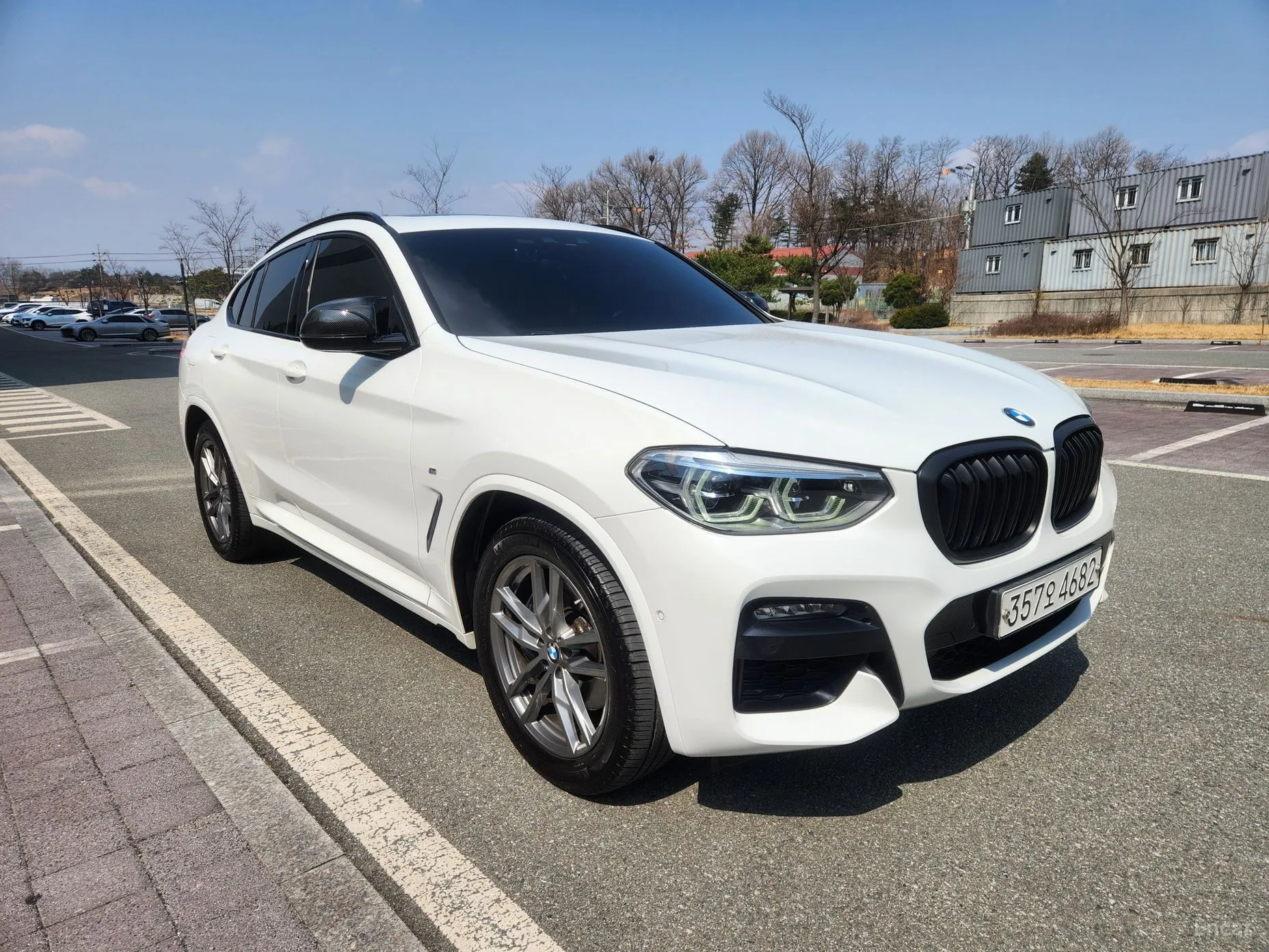 X4 (G02)