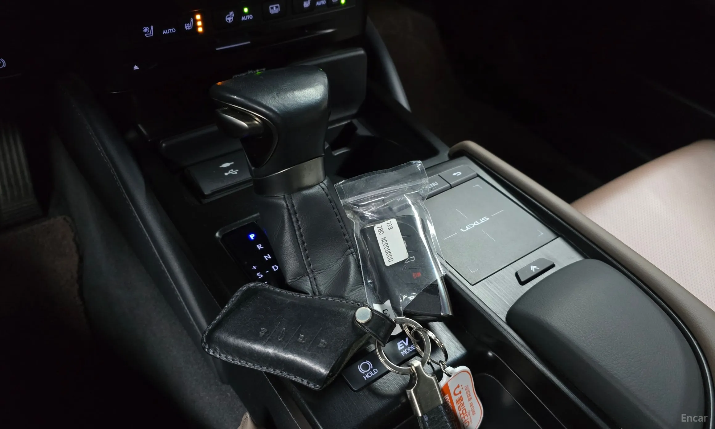 Lexus ES300h 7th Generation превью 9