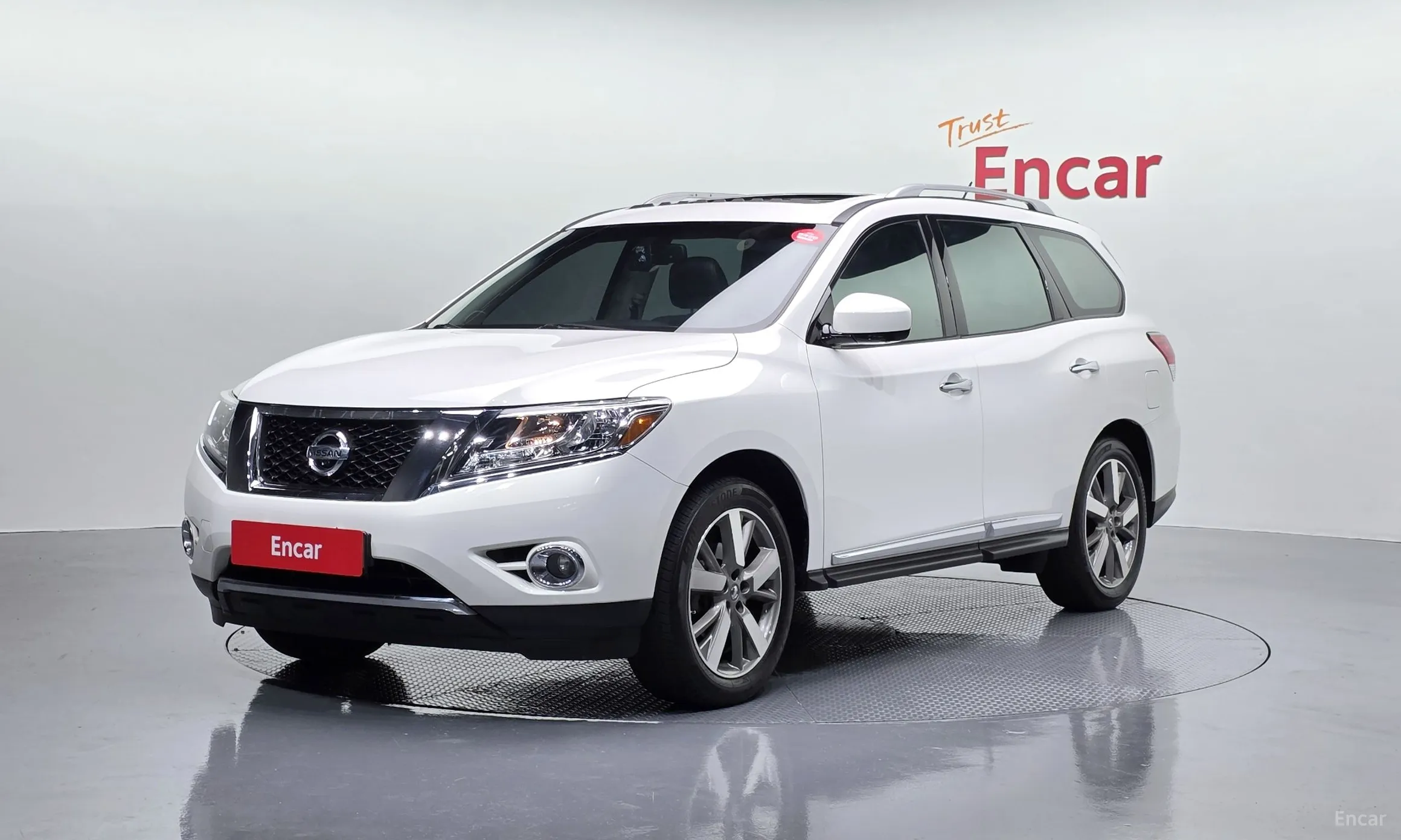 Nissan Pathfinder Gen 4