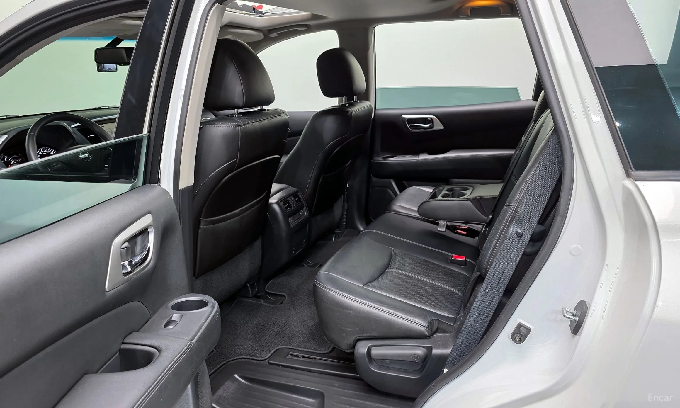 Nissan Pathfinder Gen 4 превью 12