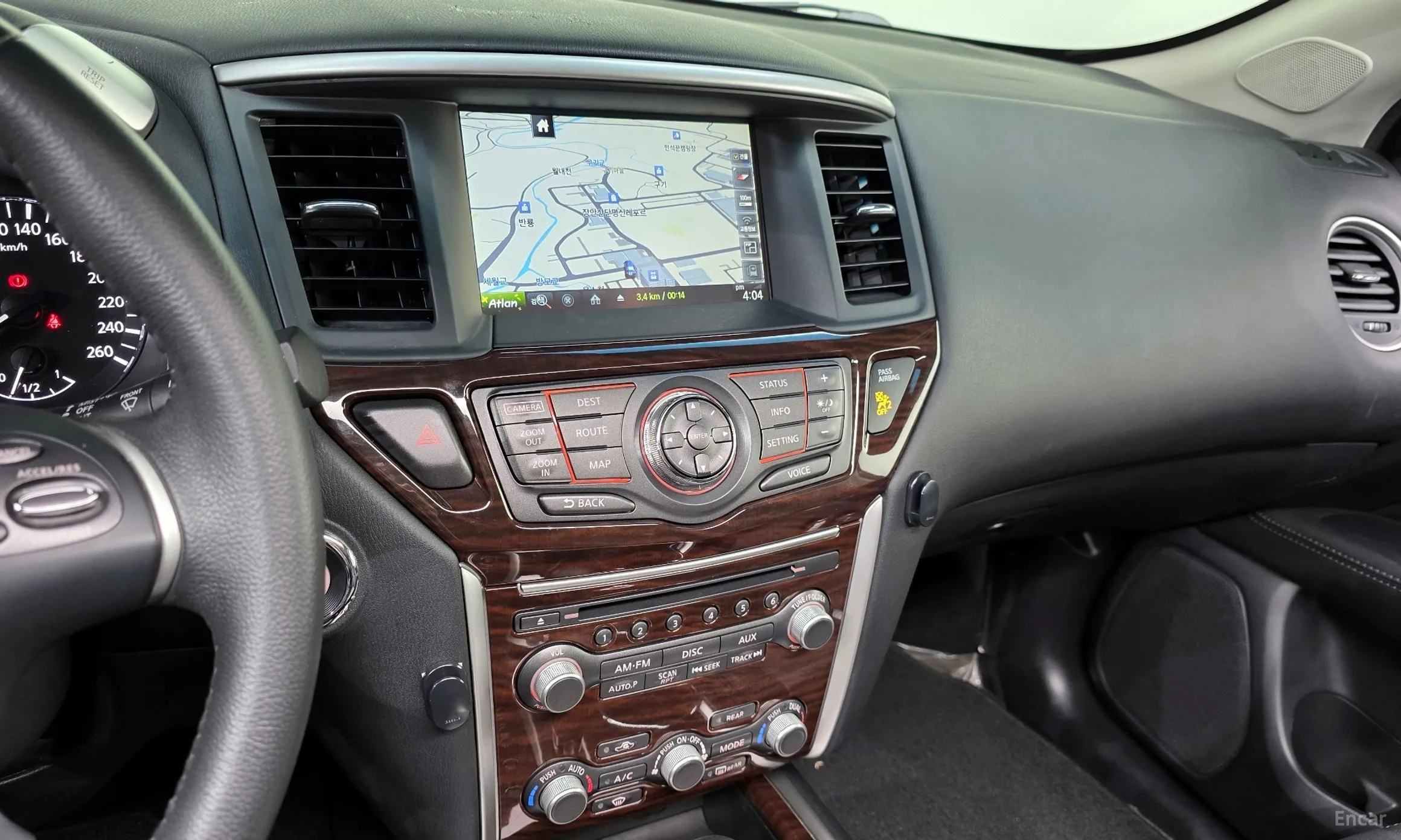 Nissan Pathfinder Gen 4 превью 14