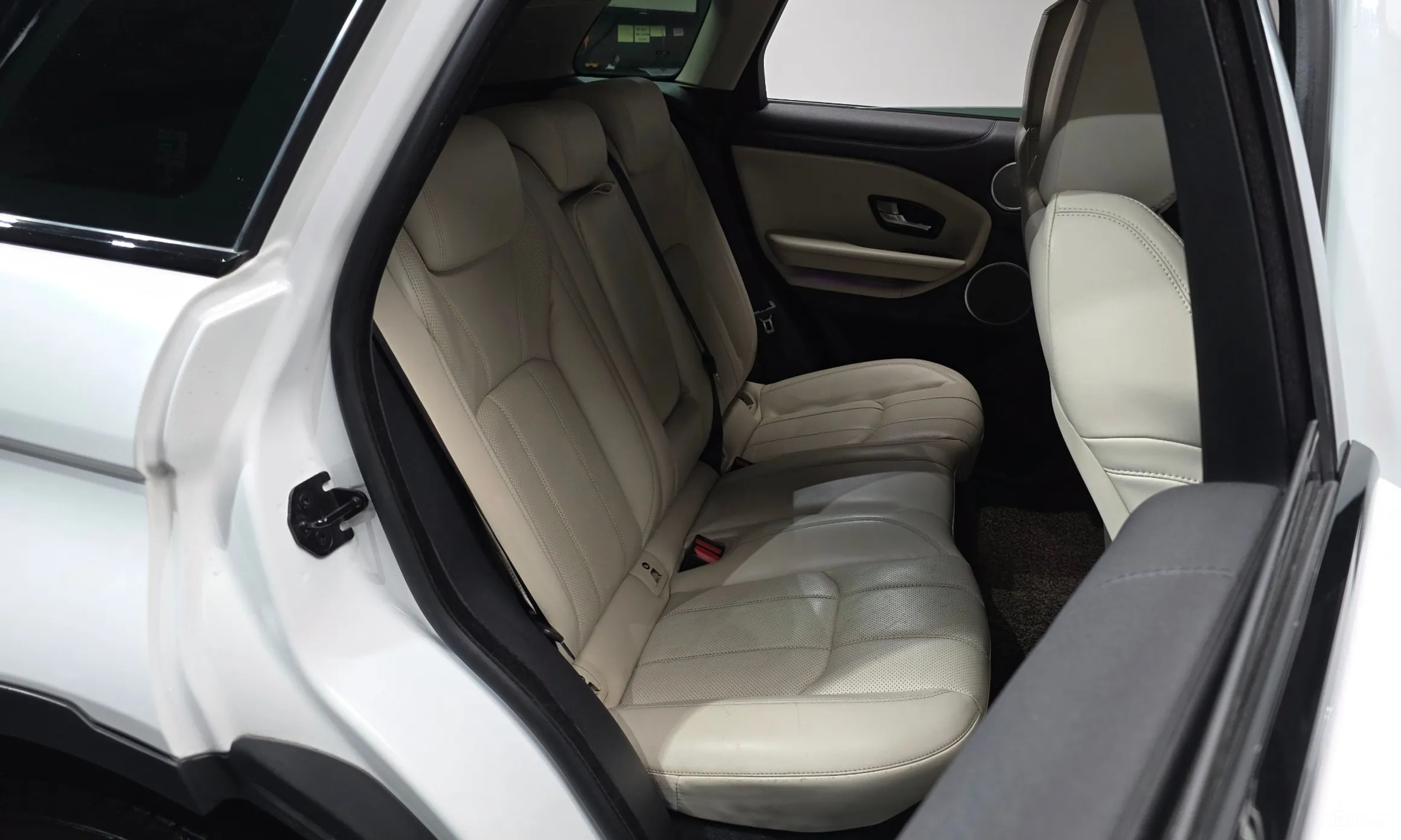 Land Rover Range Rover Evoque превью 12