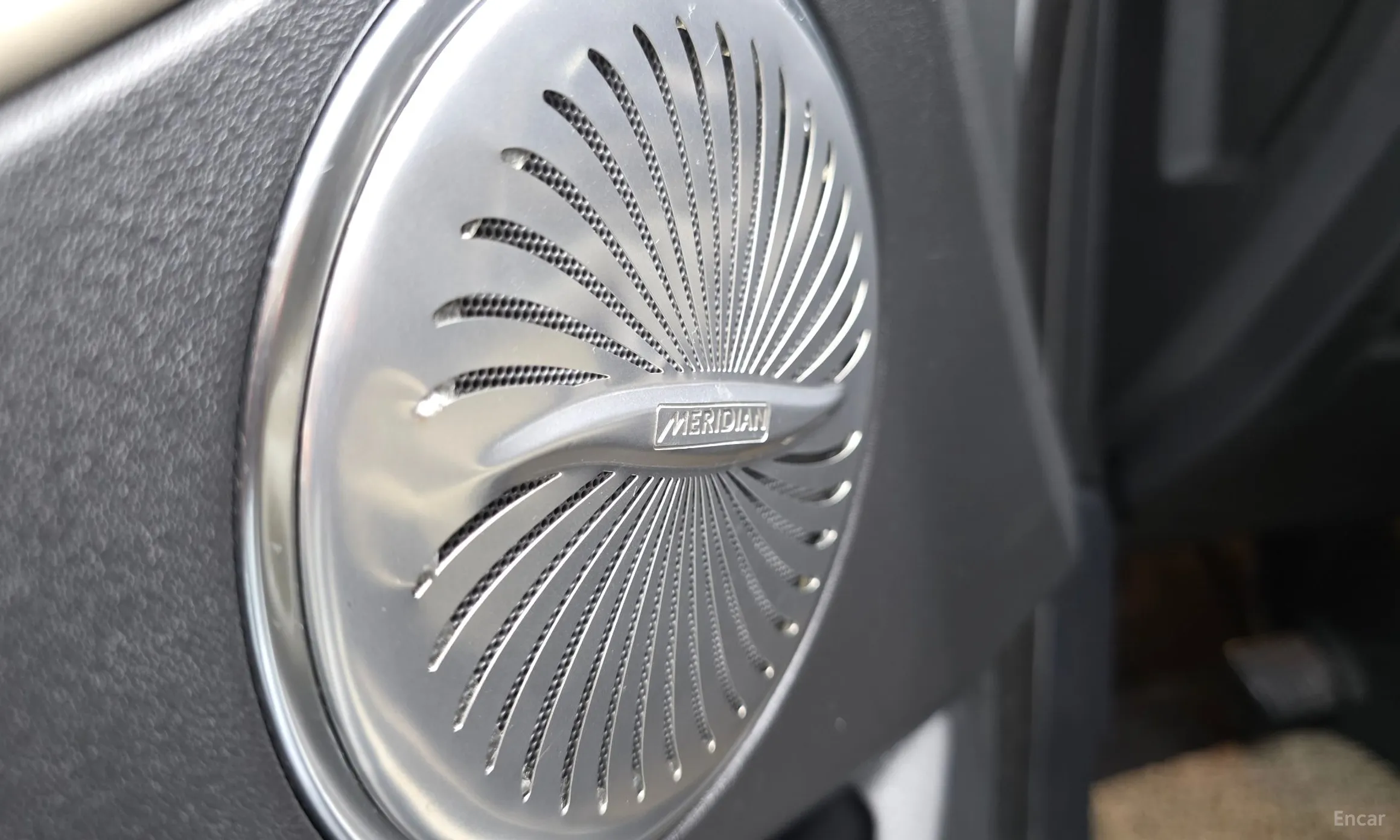 Land Rover Range Rover Evoque превью 18