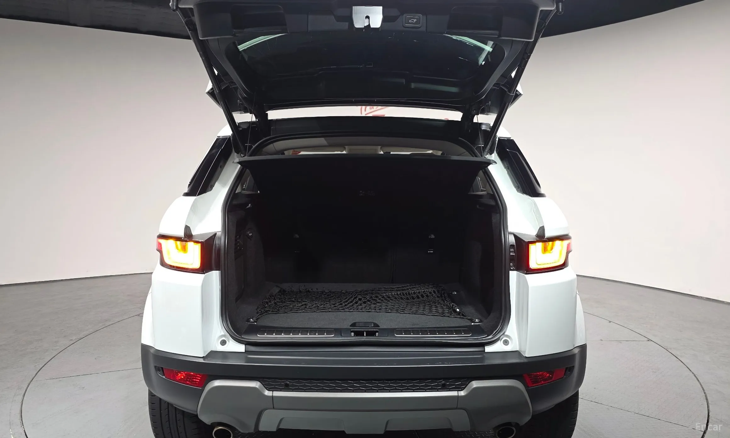 Land Rover Range Rover Evoque превью 20