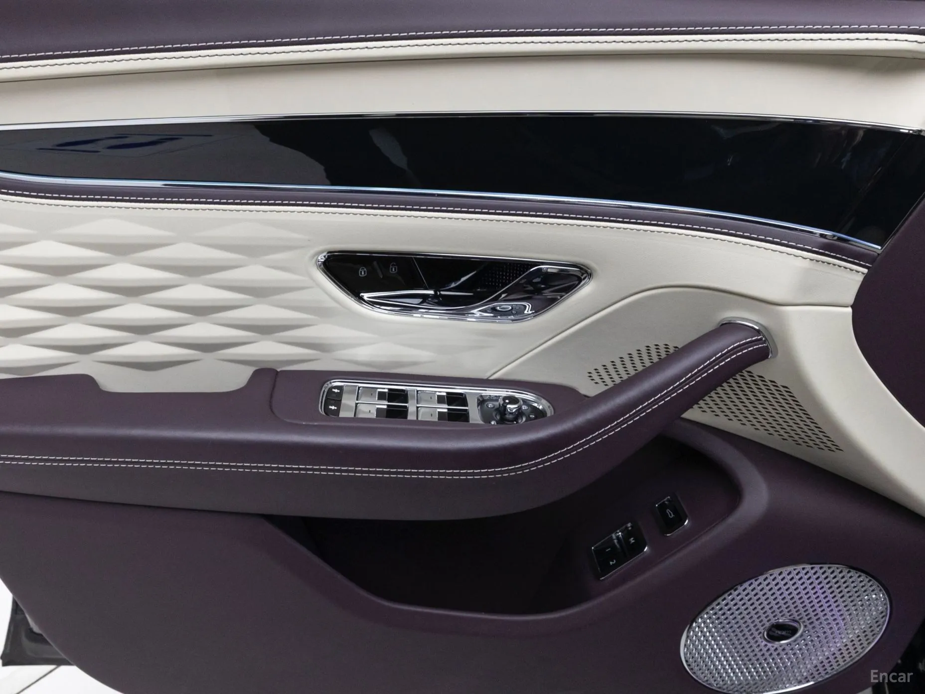 Bentley Flying Spur 3rd Generation превью 13