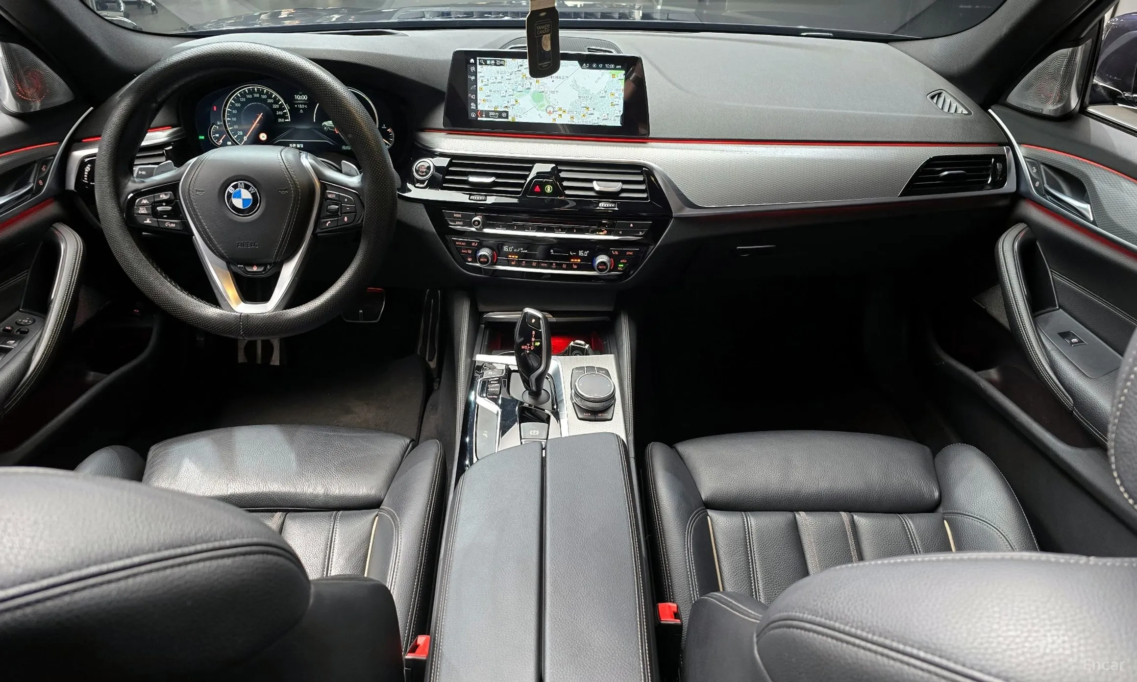BMW 5 Series (G30) превью 7