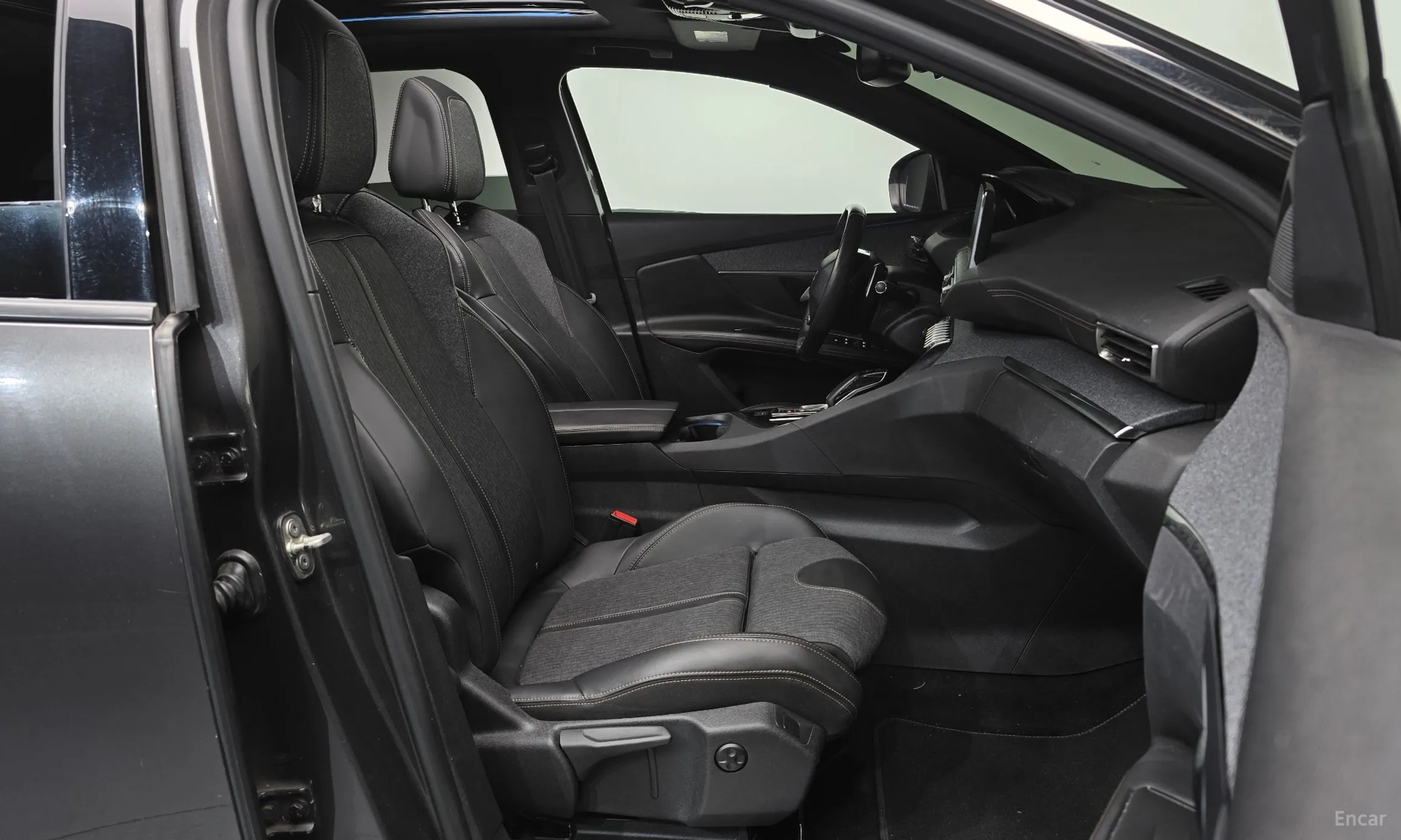 Peugeot 3008 2nd generation превью 11