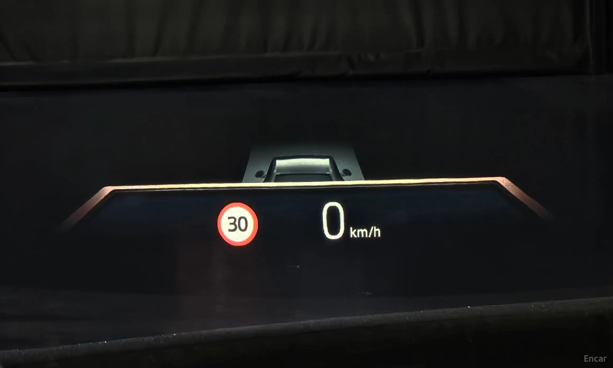BMW 7 Series (G70) превью 19