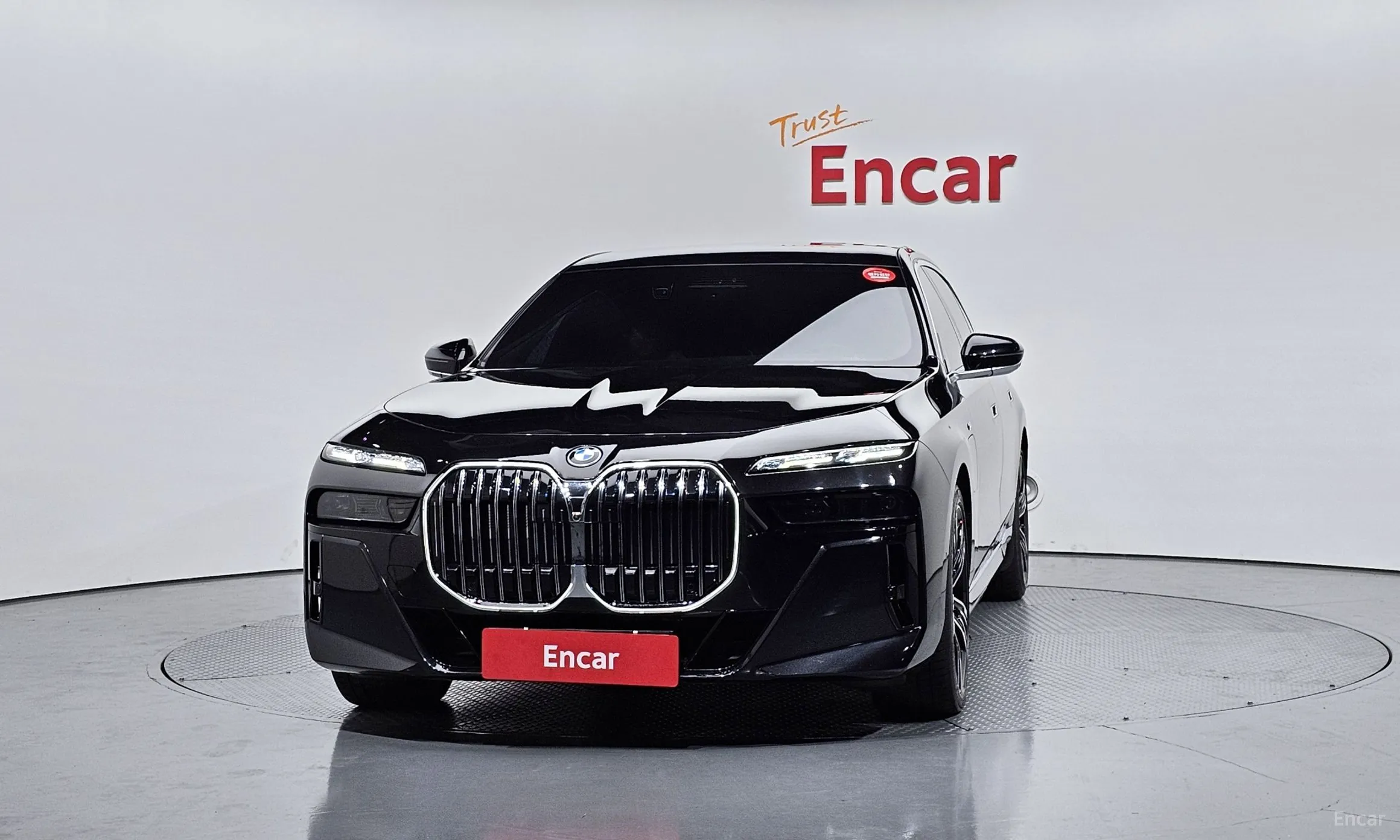 BMW 7 Series (G70) превью 3