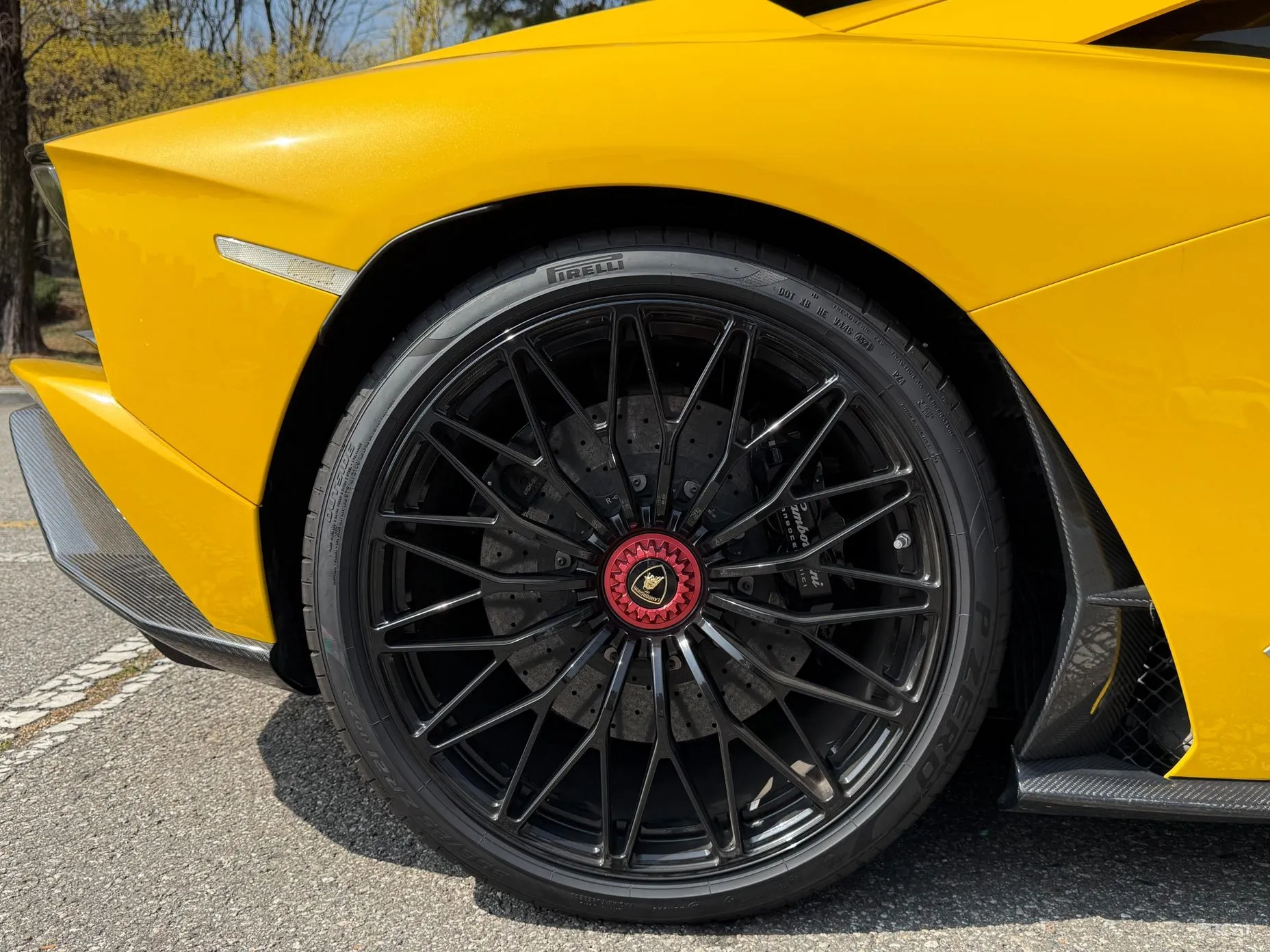 Lamborghini Aventador превью 10