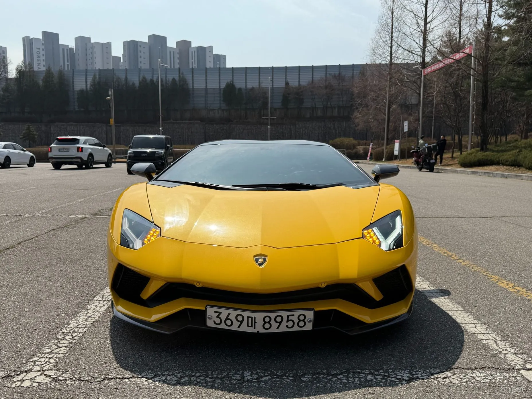 Lamborghini Aventador превью 6