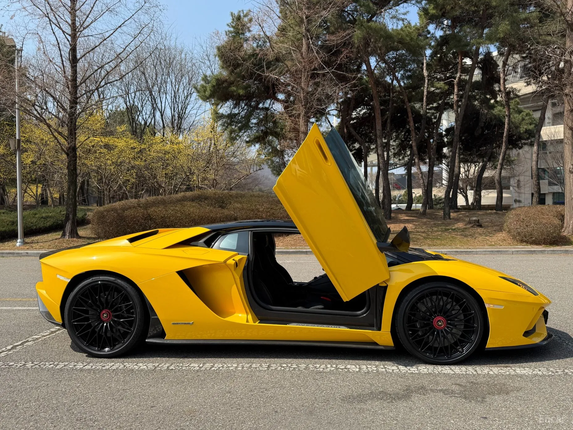 Lamborghini Aventador превью 9