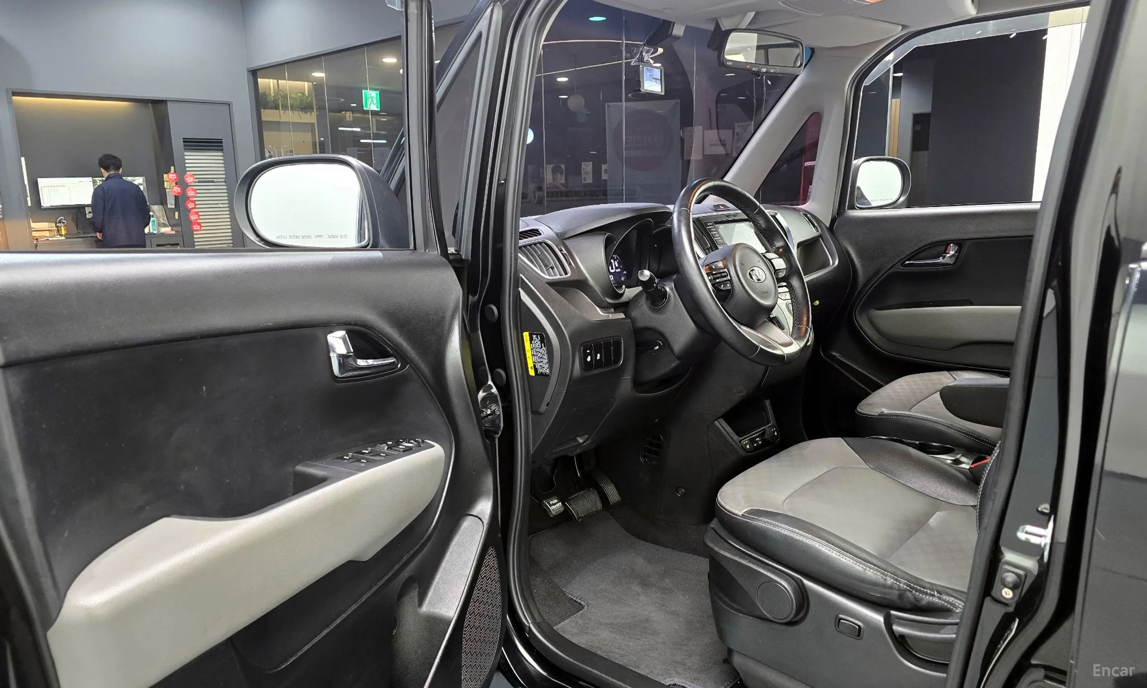 Kia Ray превью 11