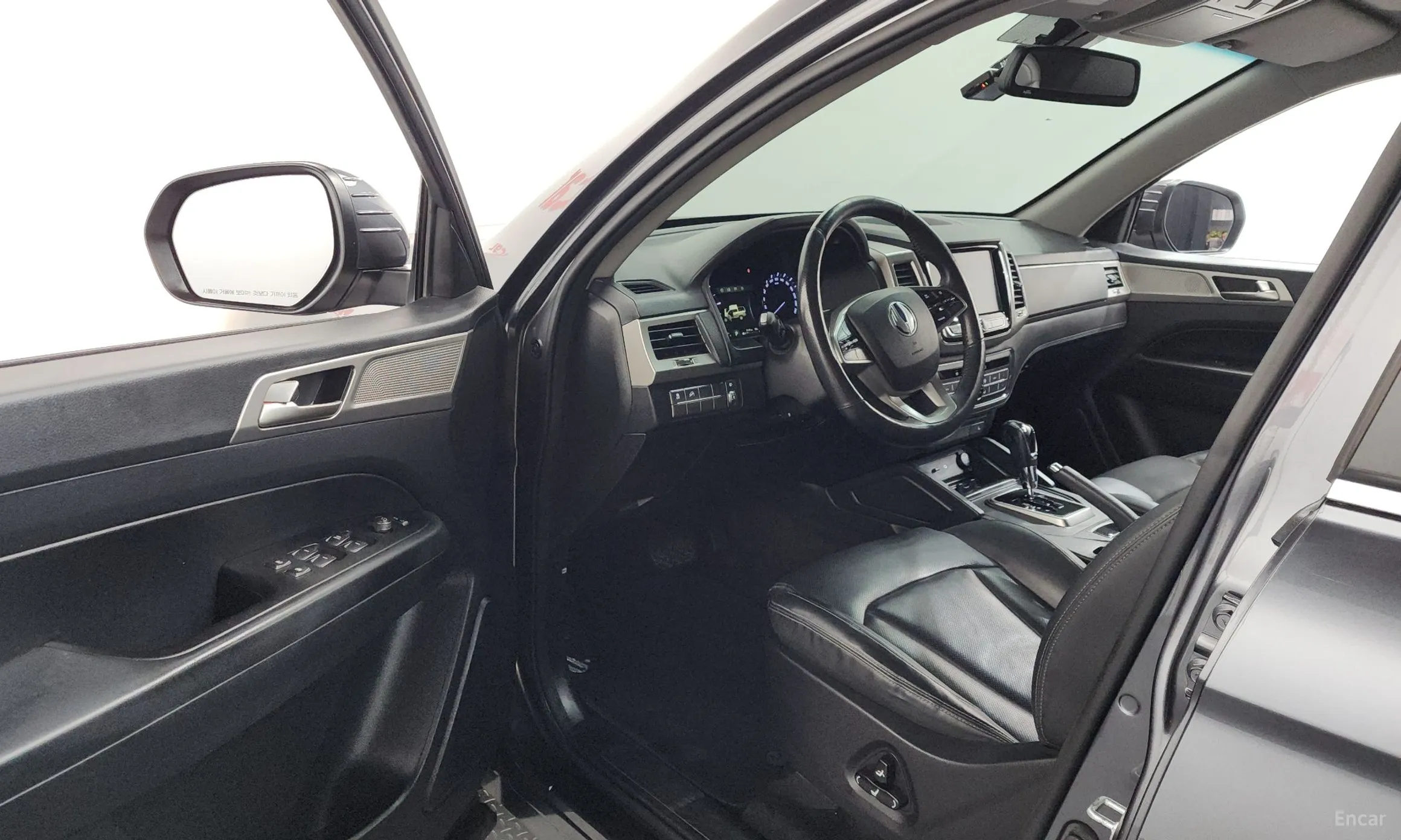 KG Mobility (SsangYong) Rexton Sports превью 10