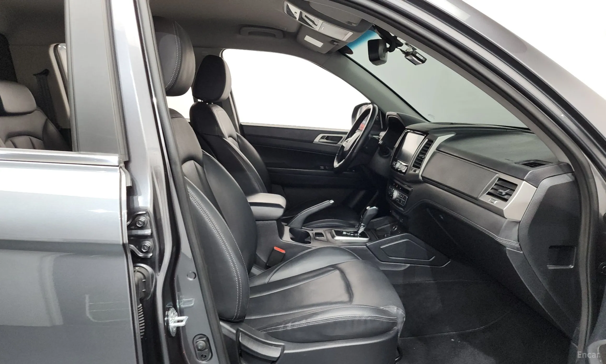 KG Mobility (SsangYong) Rexton Sports превью 11