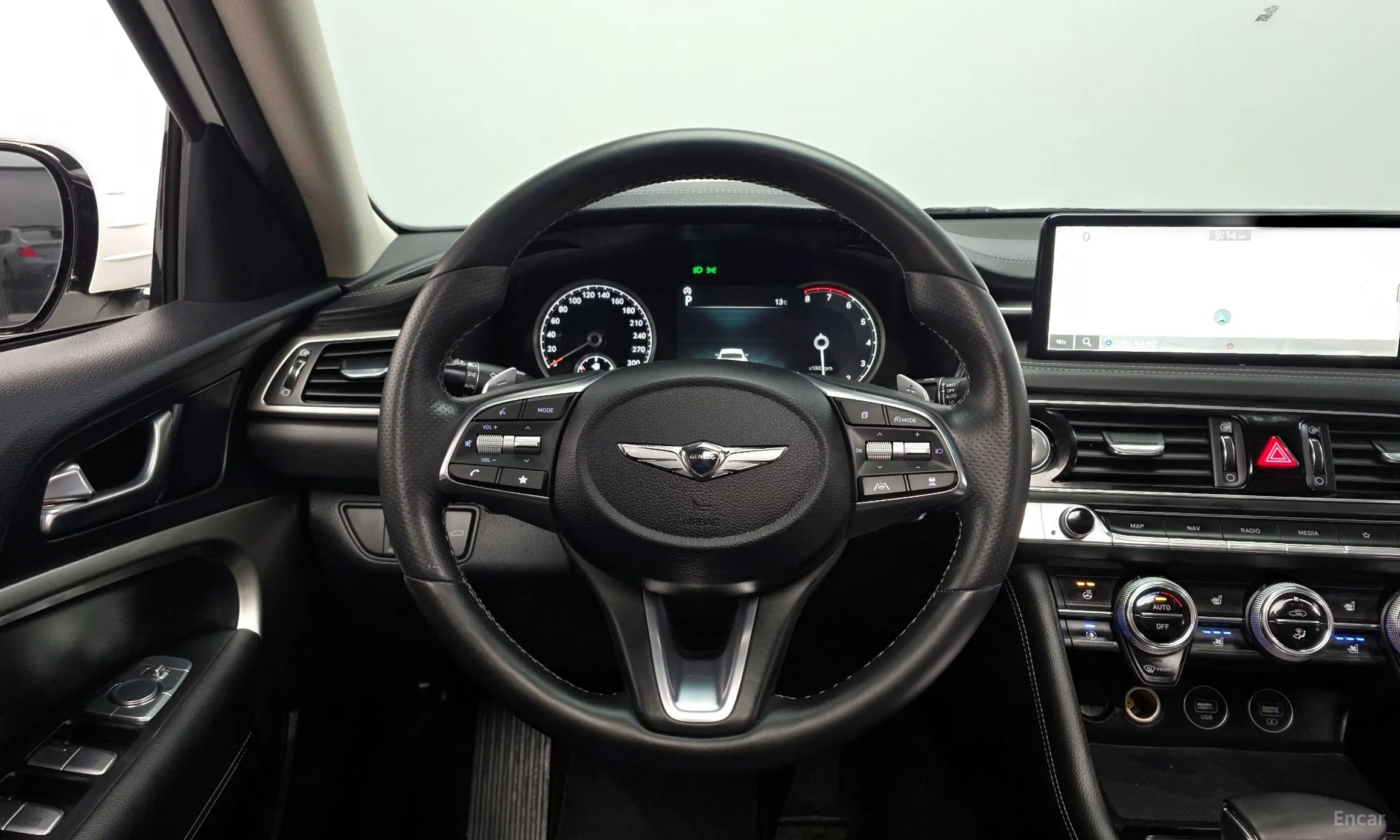 Genesis G70 превью 13