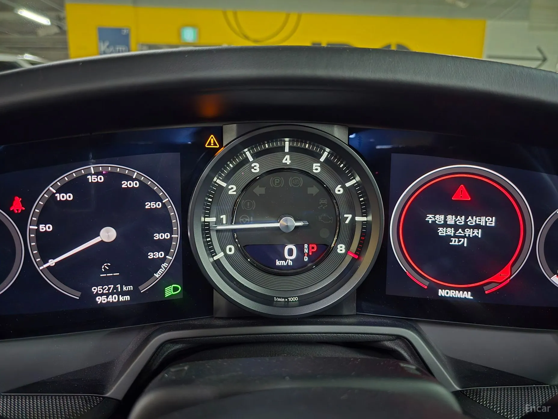 Porsche 911 (992) превью 15