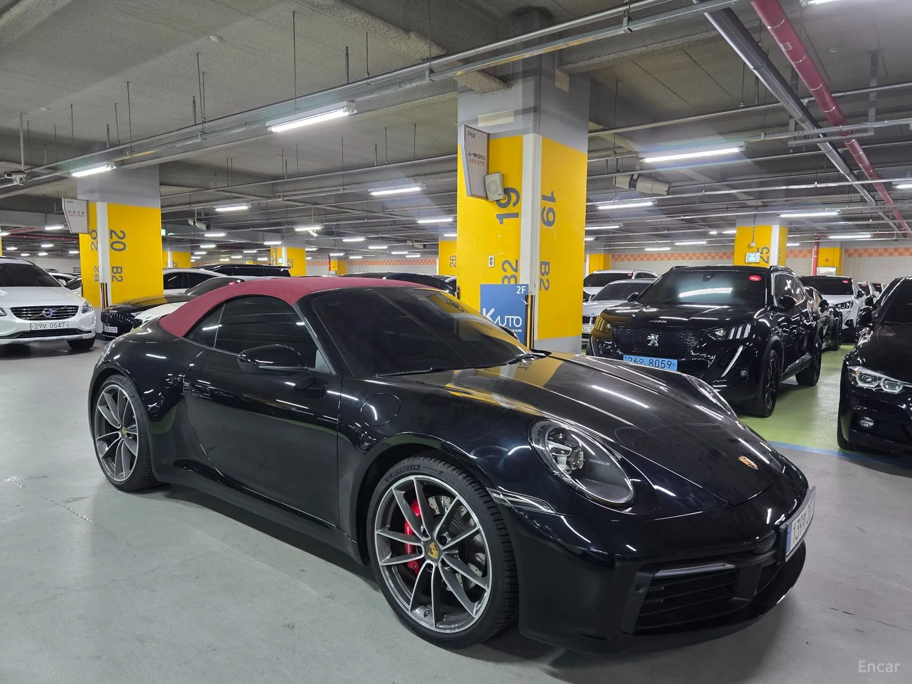Porsche 911 (992) превью 3