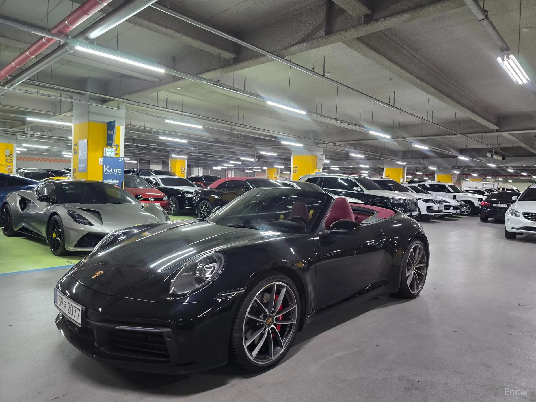 Porsche 911 (992) превью 7