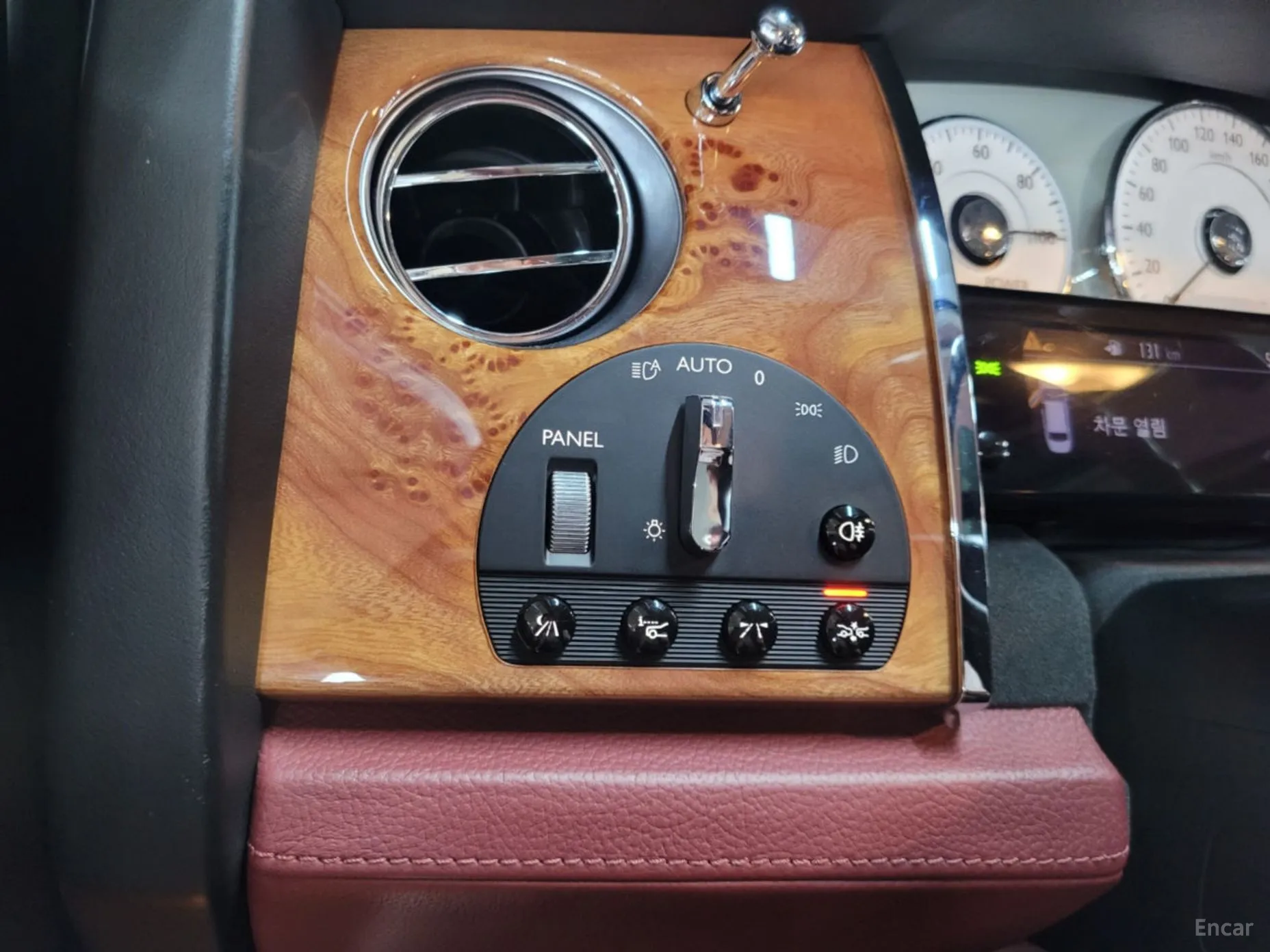 Rolls-Royce Ghost превью 12
