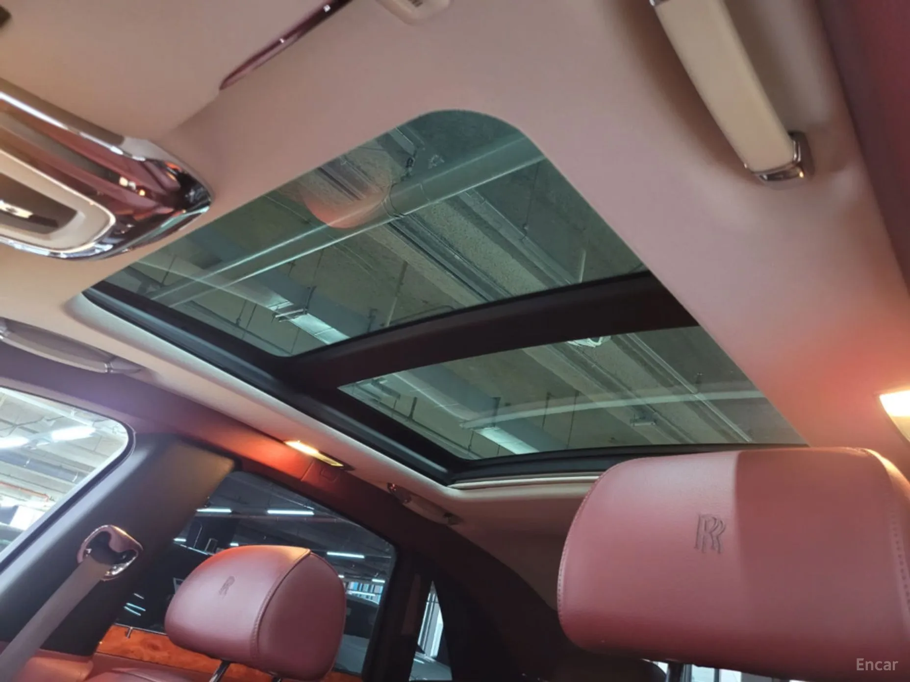 Rolls-Royce Ghost превью 13