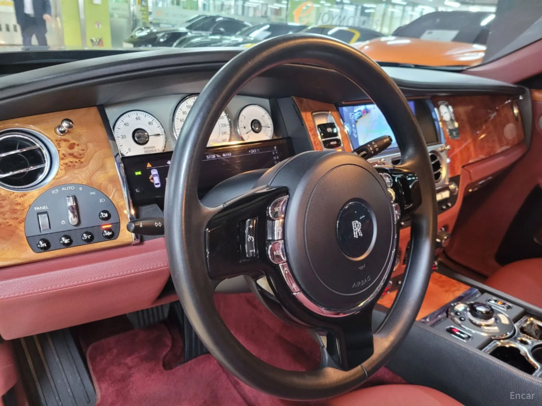 Rolls-Royce Ghost превью 8