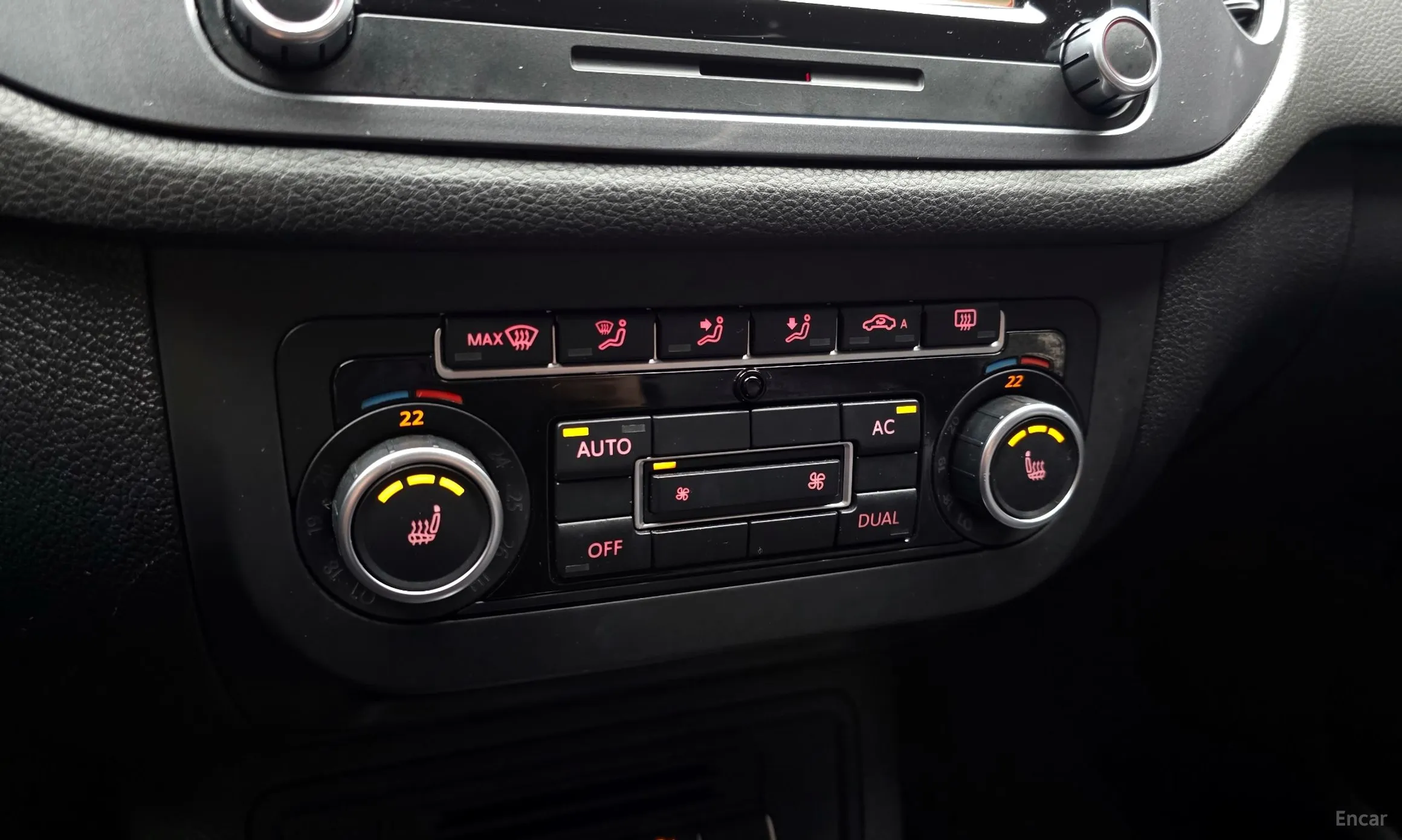 Volkswagen New Tiguan превью 16