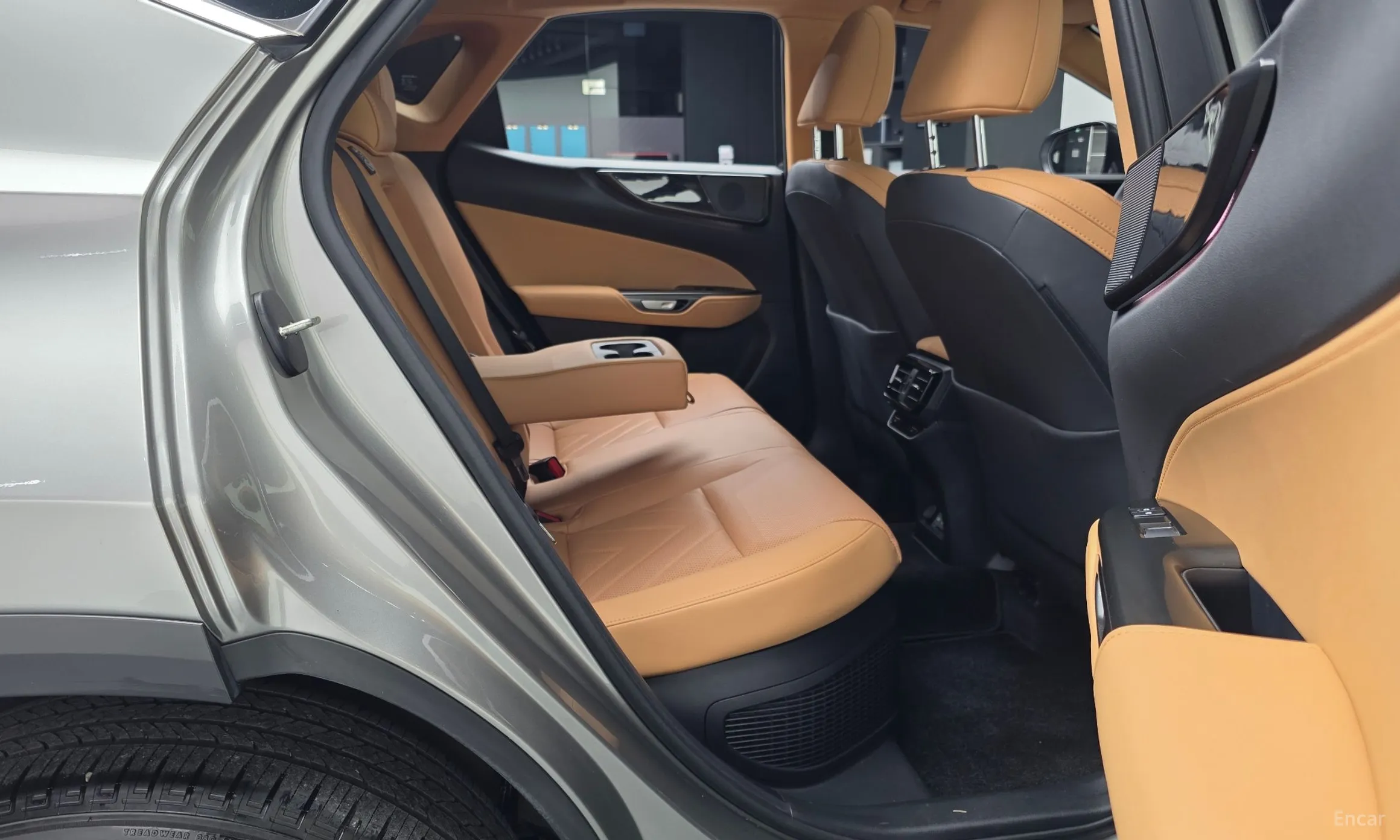 Lexus NX450h + 2nd Gen превью 12