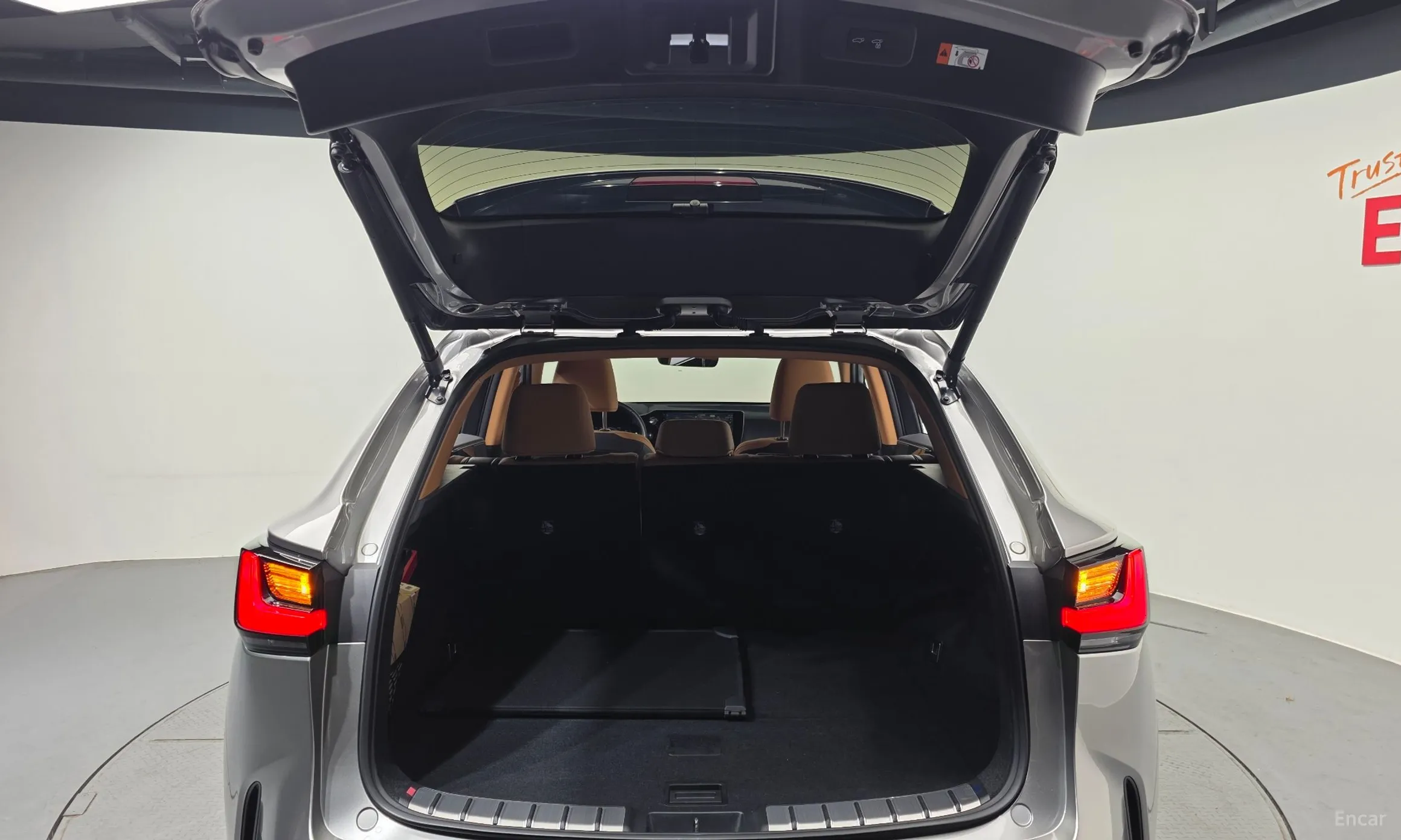 Lexus NX450h + 2nd Gen превью 20