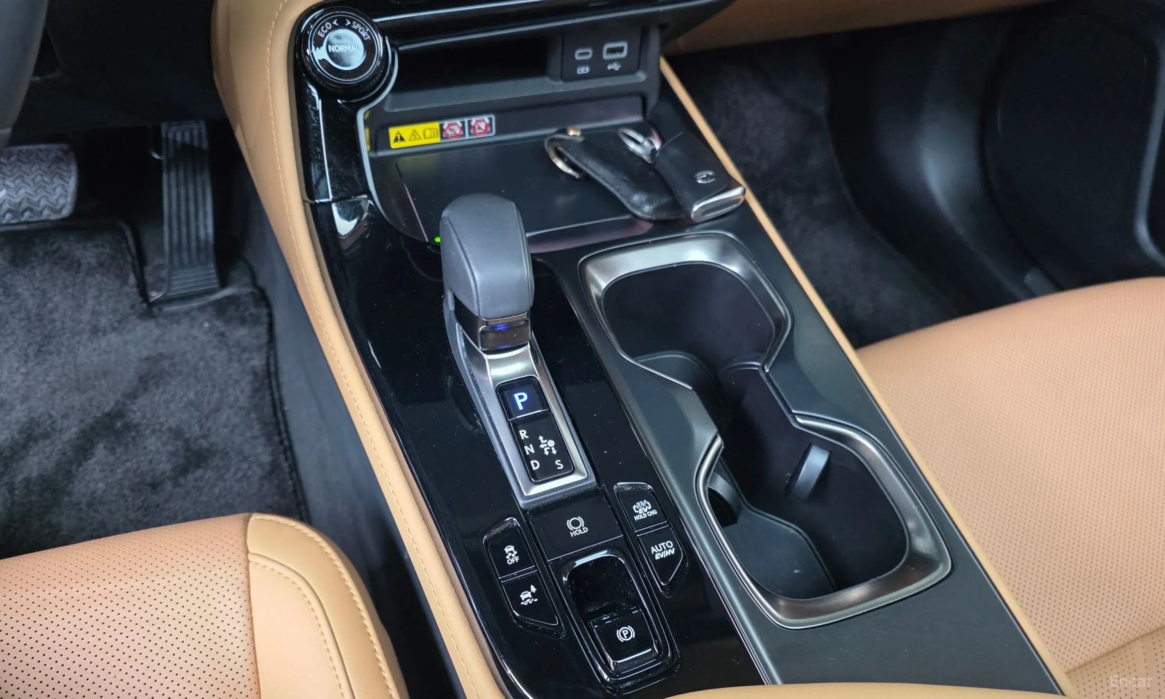 Lexus NX450h + 2nd Gen превью 9