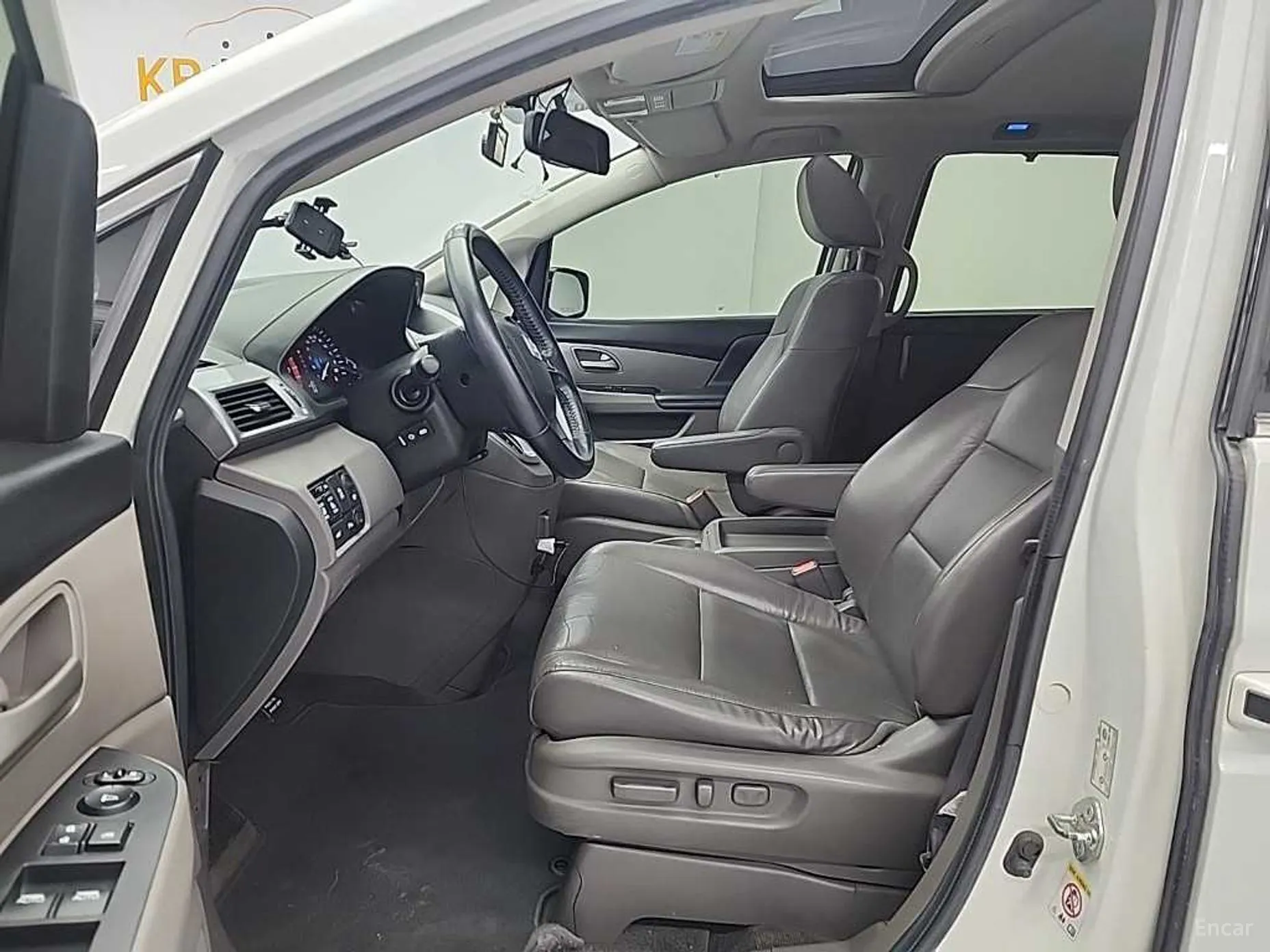 Honda Odyssey превью 11