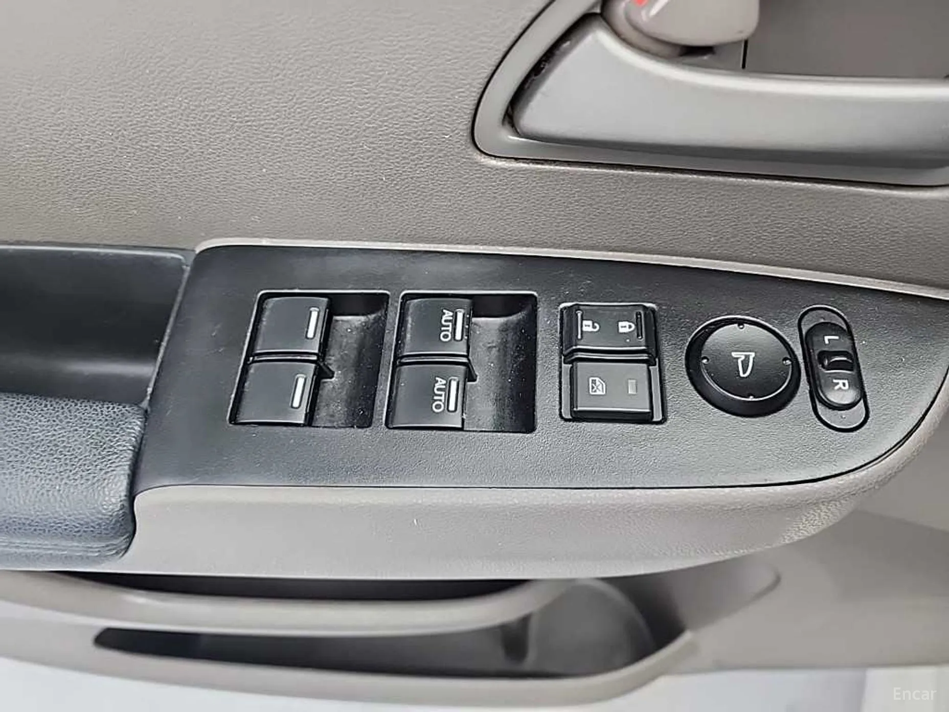 Honda Odyssey превью 18