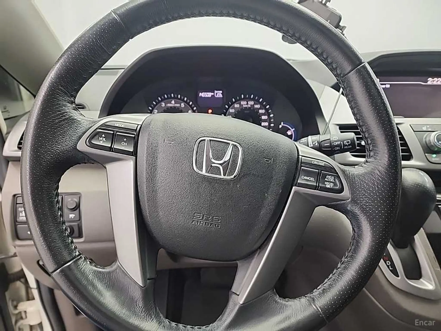 Honda Odyssey превью 9