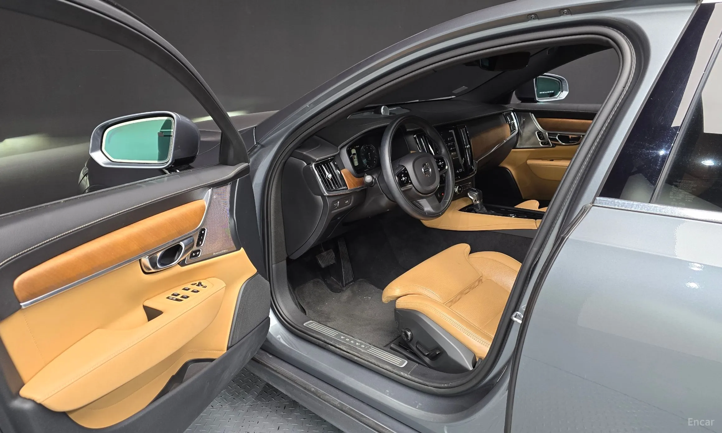 Volvo S90 превью 10