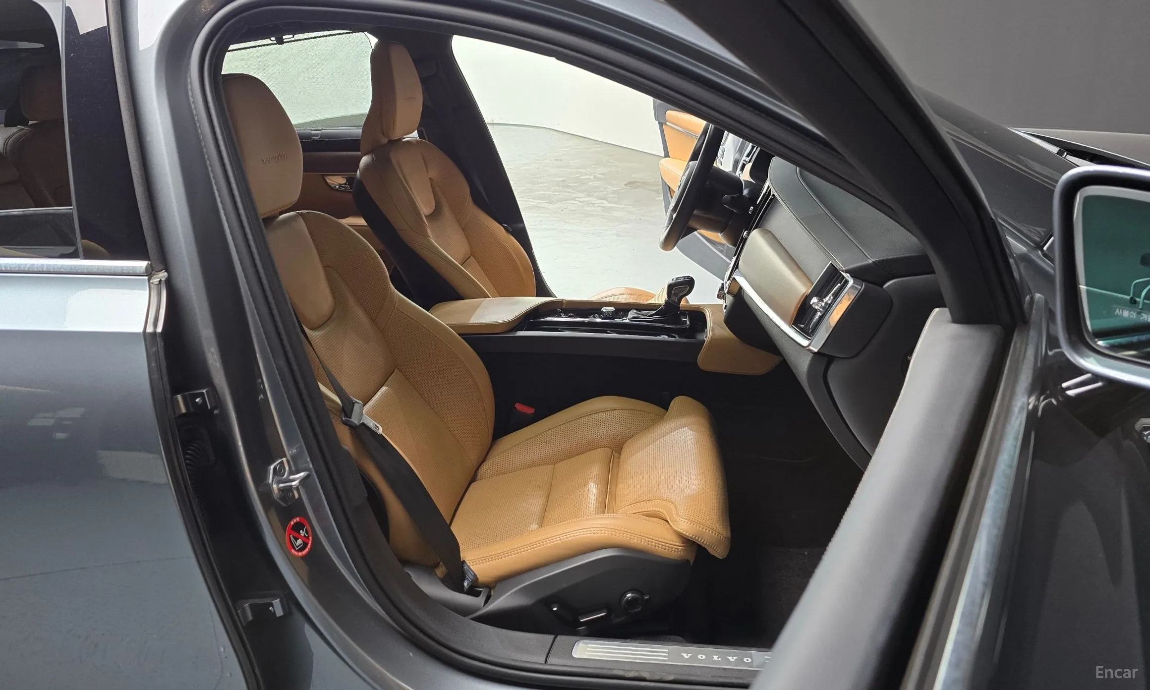 Volvo S90 превью 12